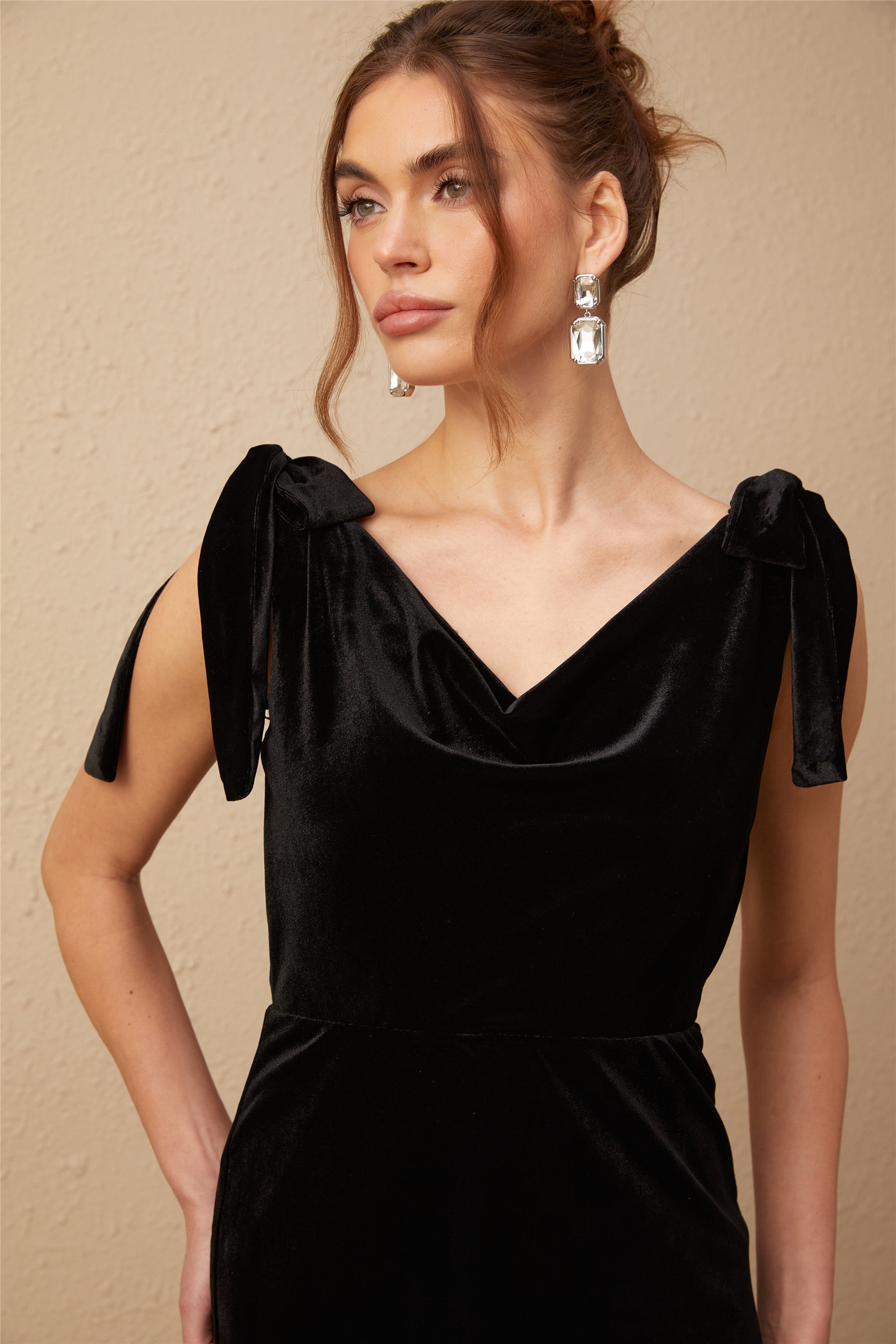 Audrey embellished velvet open-back maxi dress – Miss Rosier