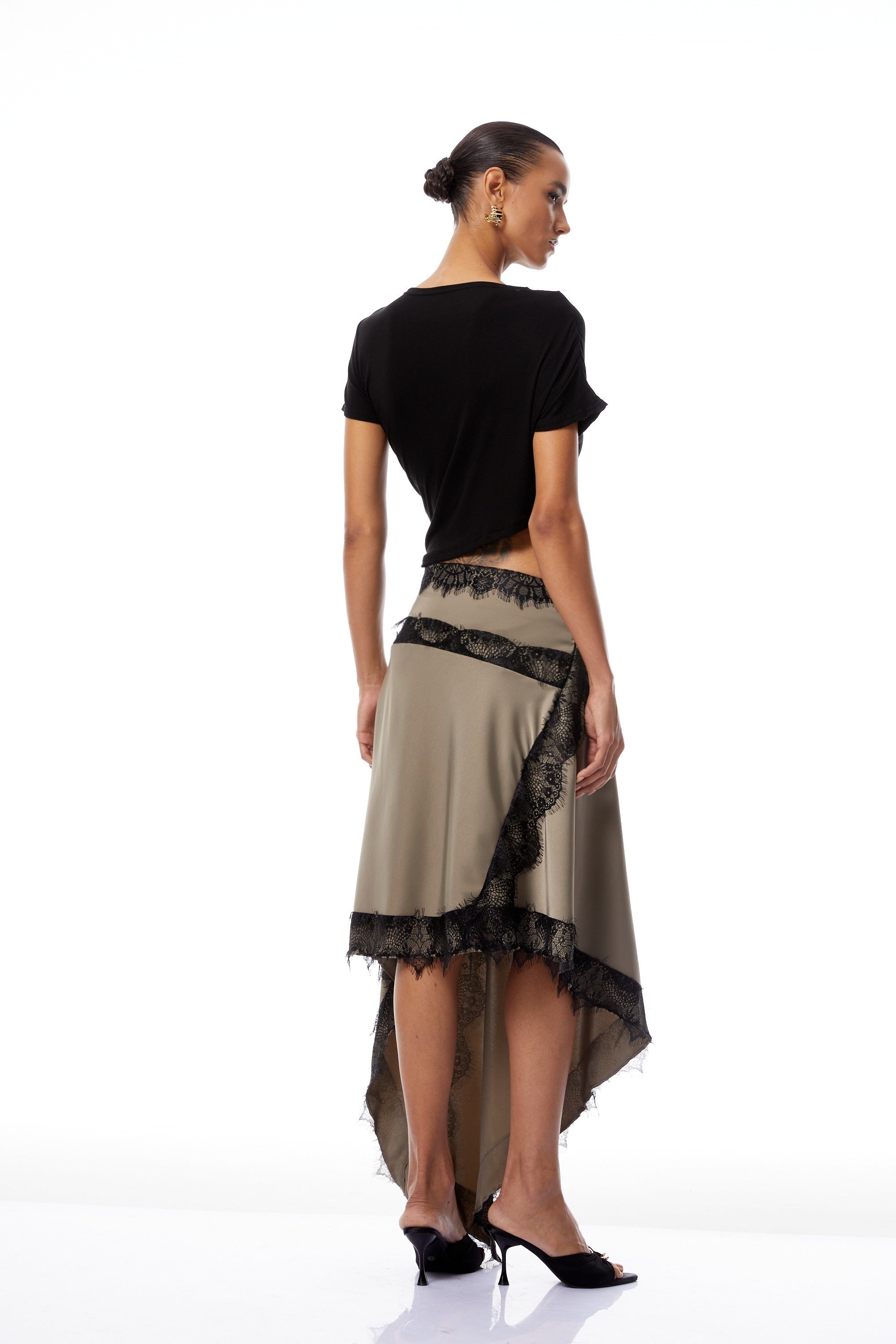 Asymmetric Lace-trimmed Woven Maxi Skirt in green
