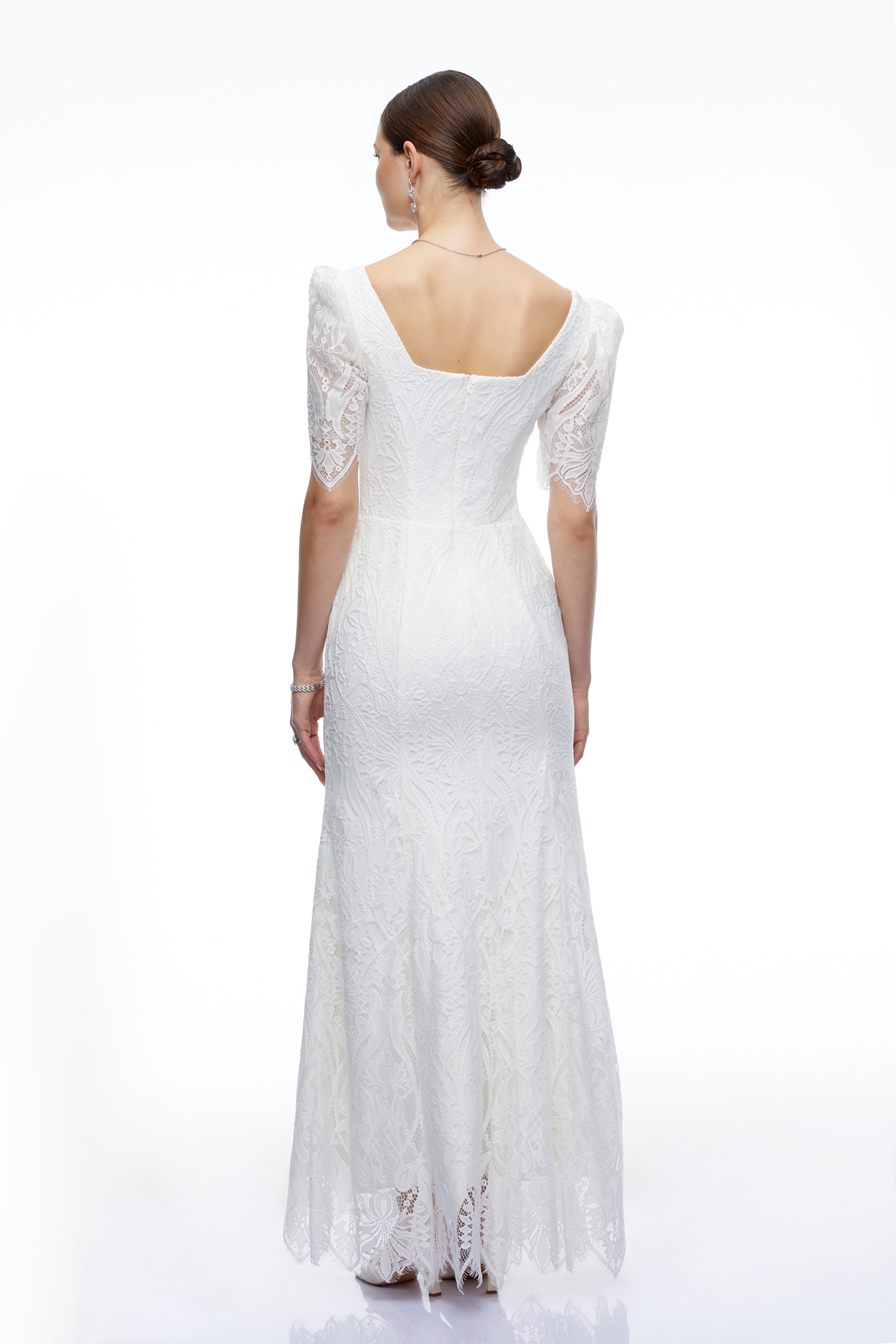 Amoret White Lace Maxi Dress with Puff Sleeve