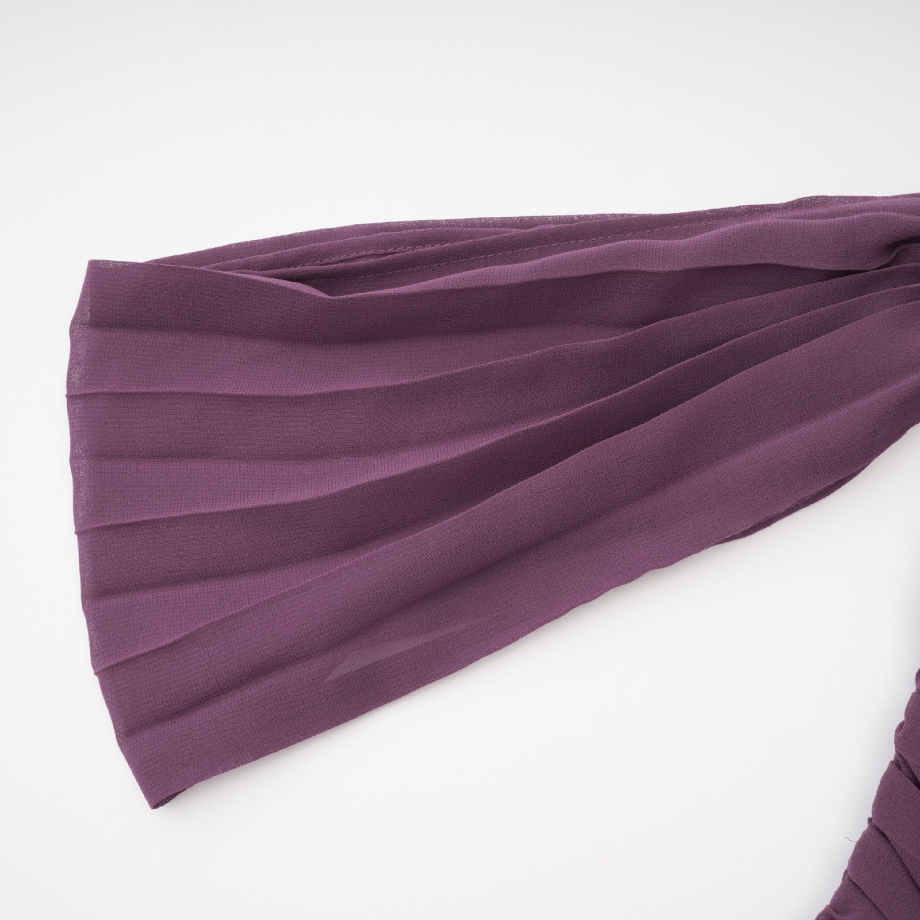 Purple Chiffon Pleated Maxi Dress with Choker Neck and Off-the-Shoulder Sleeves
