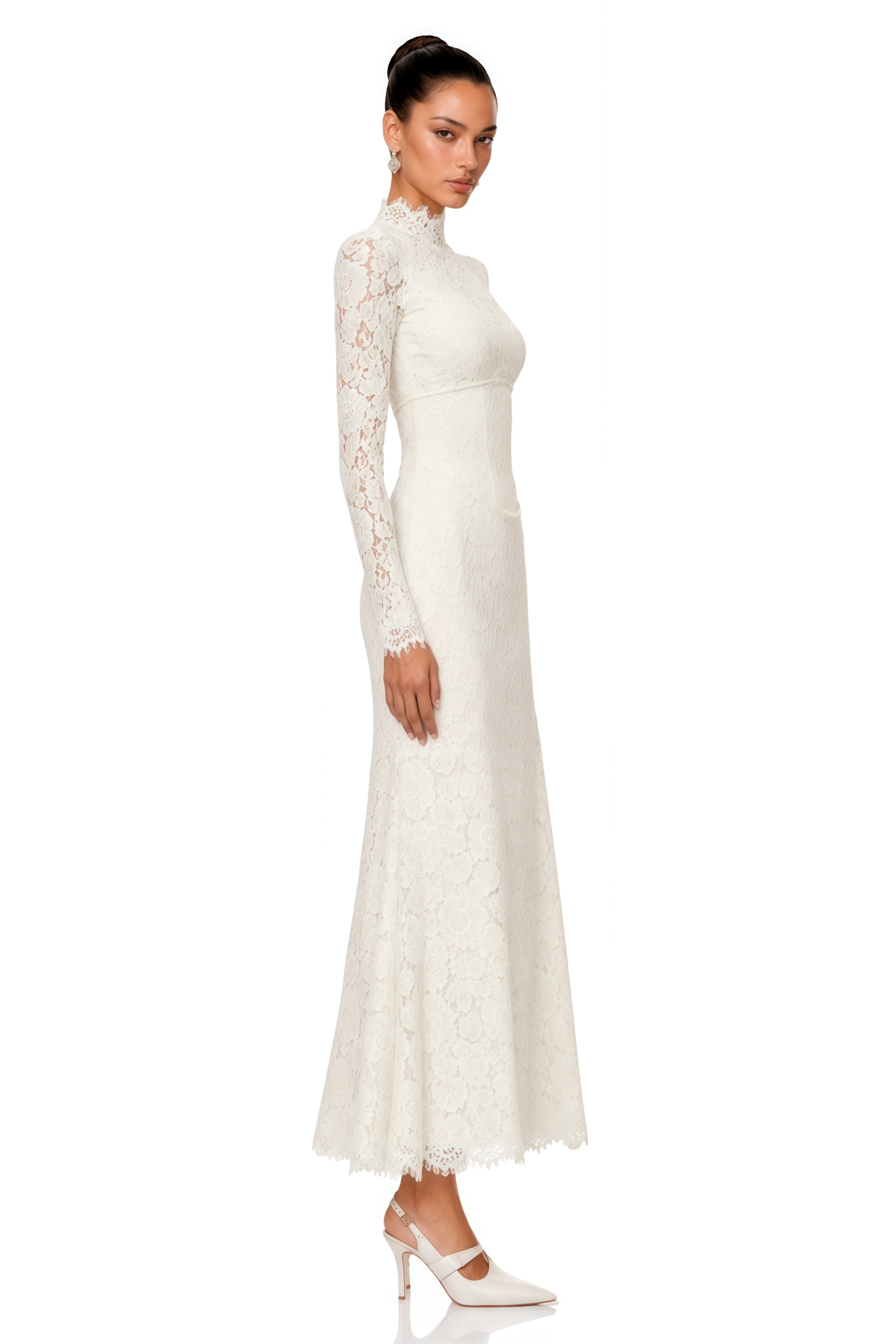 Miss rosier マキシ　ドレス　ホワイト　花柄 Maggie Ivory High Neck Floral Lace Maxi Dress – Miss Rosier