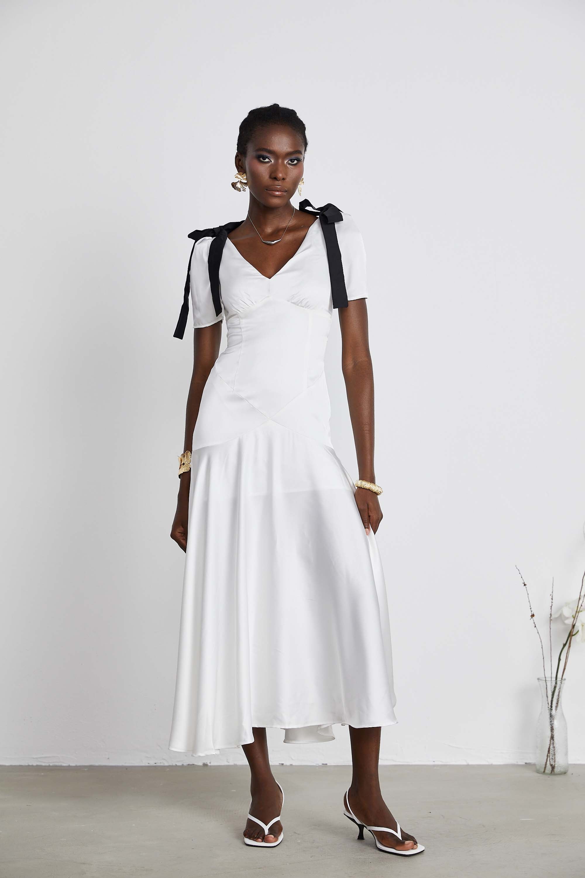 Cyrielle ribbon-detail puff-sleeve maxi dress – Miss Rosier Cyrielle ribbon-detail puff-sleeve maxi dress – Miss Rosier