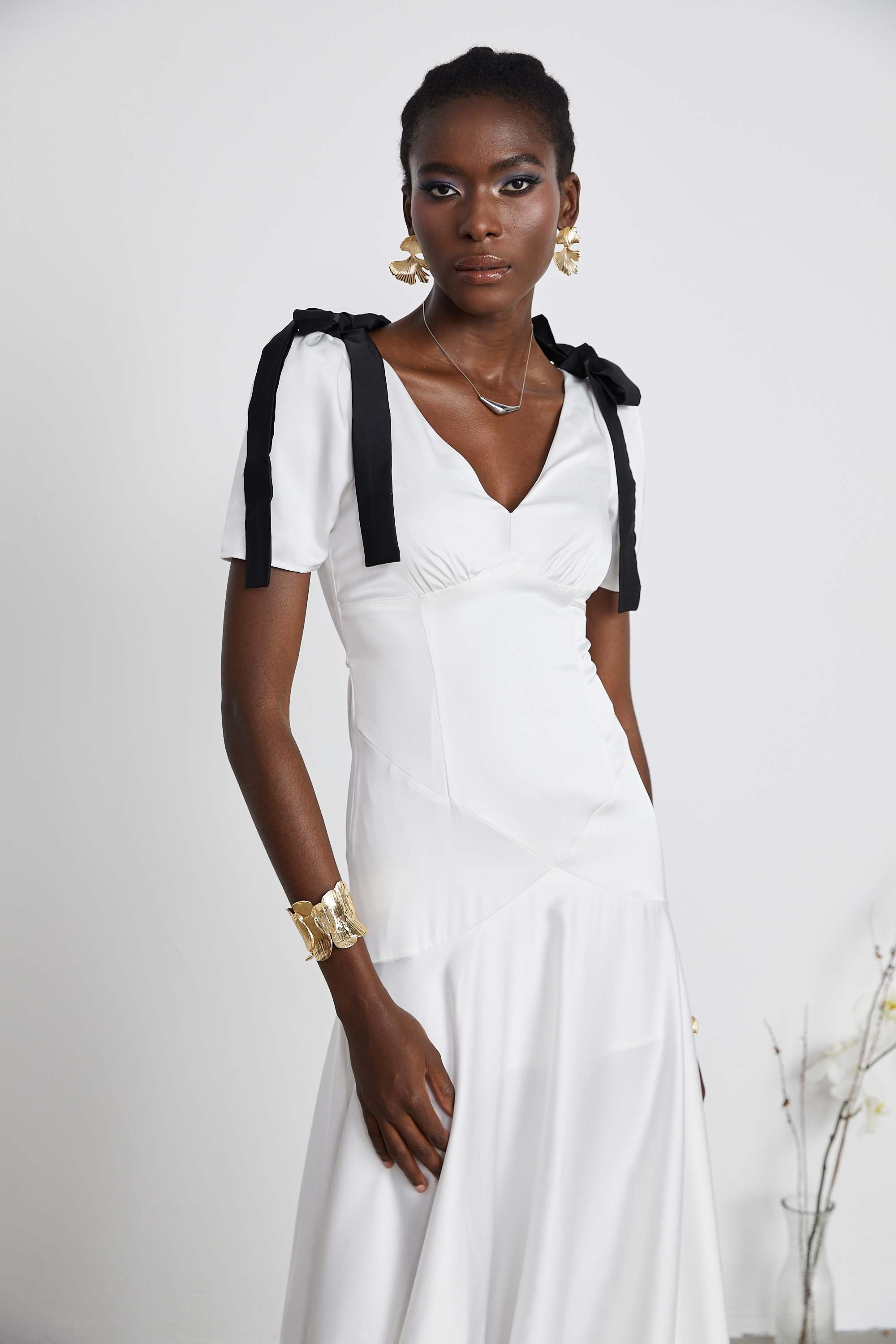 Cyrielle ribbon-detail puff-sleeve maxi dress – Miss Rosier