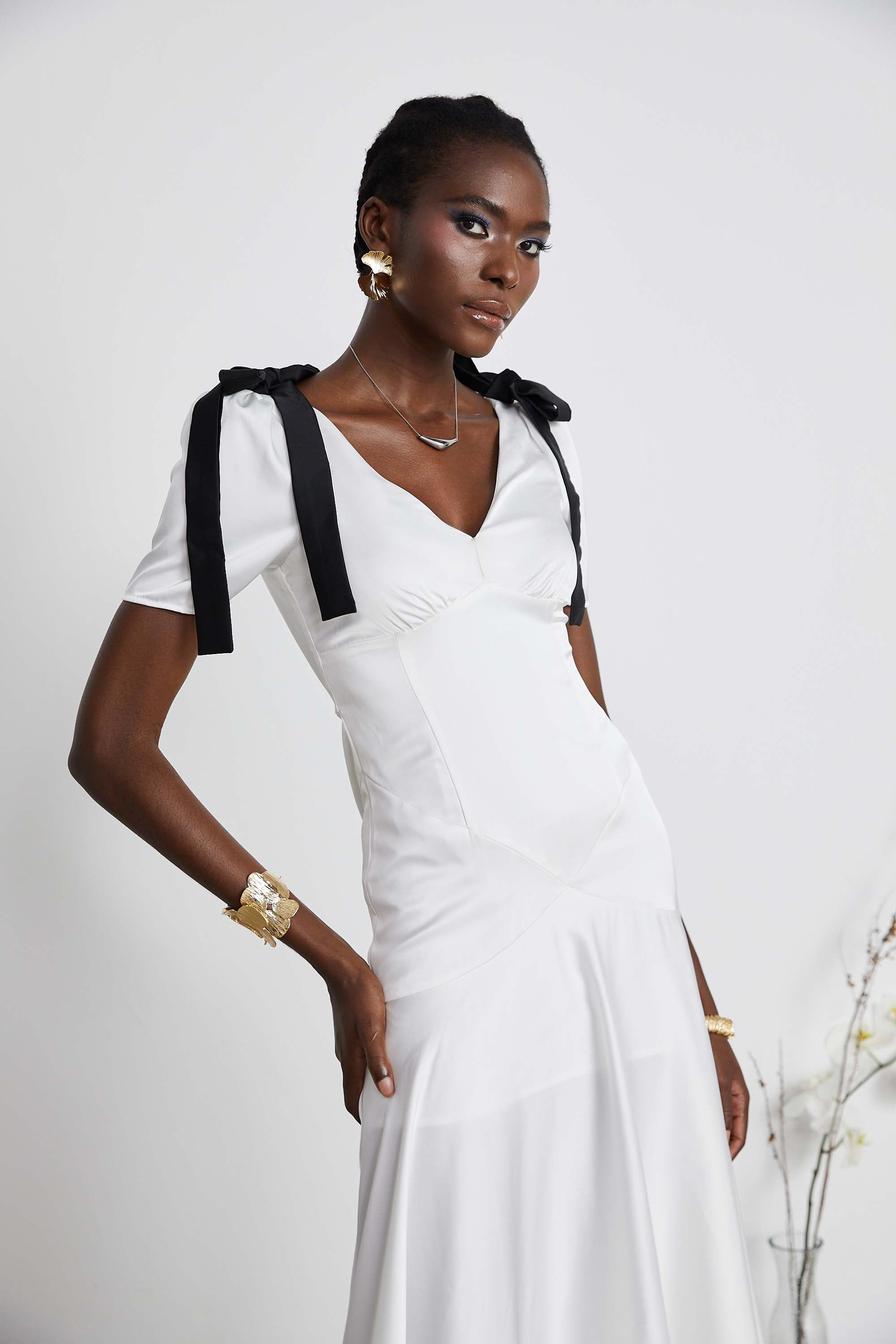 Cyrielle ribbon-detail puff-sleeve maxi dress – Miss Rosier