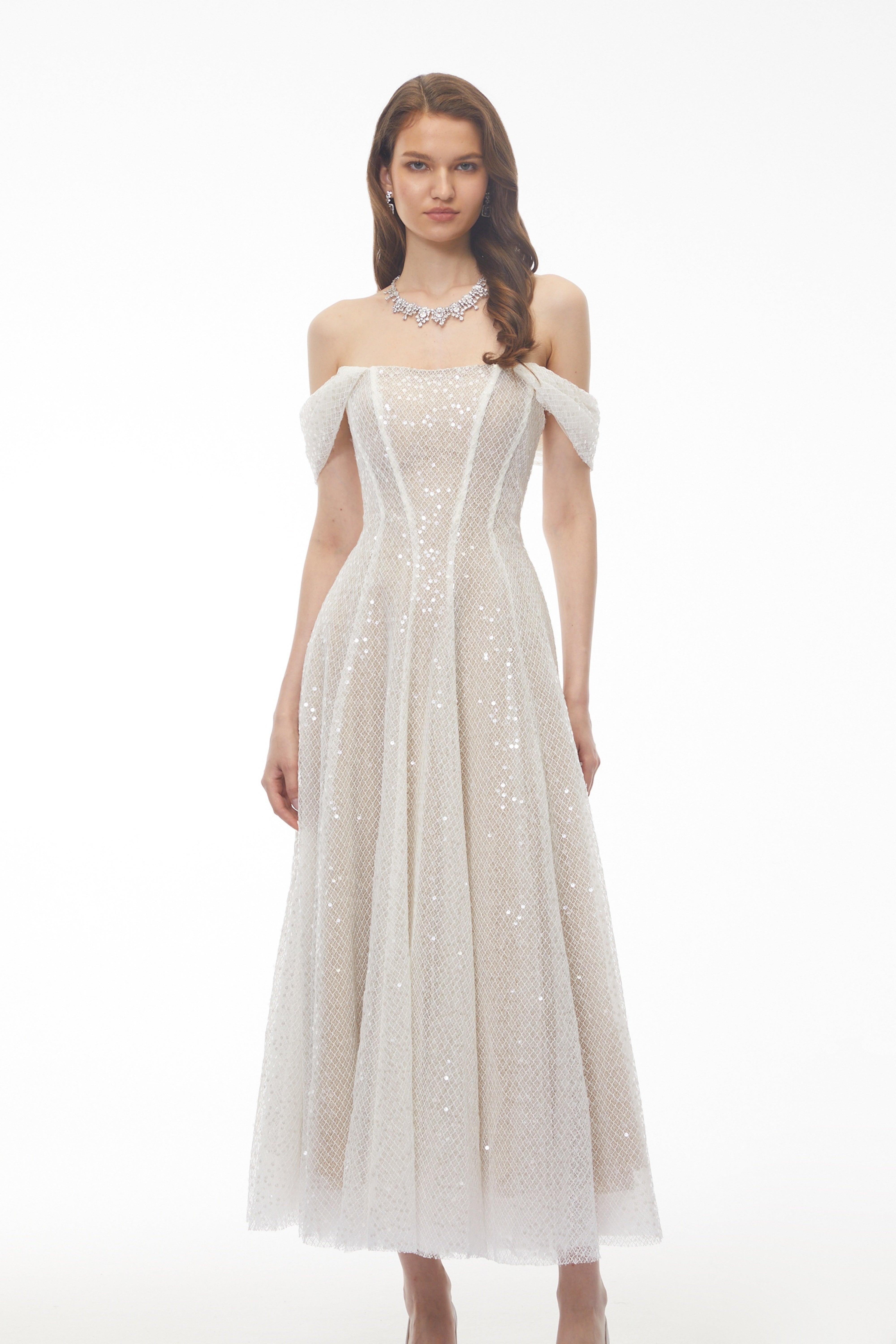 White Sequin Off-the-Shoulder A-Line Dress with Diamond Grid Pattern