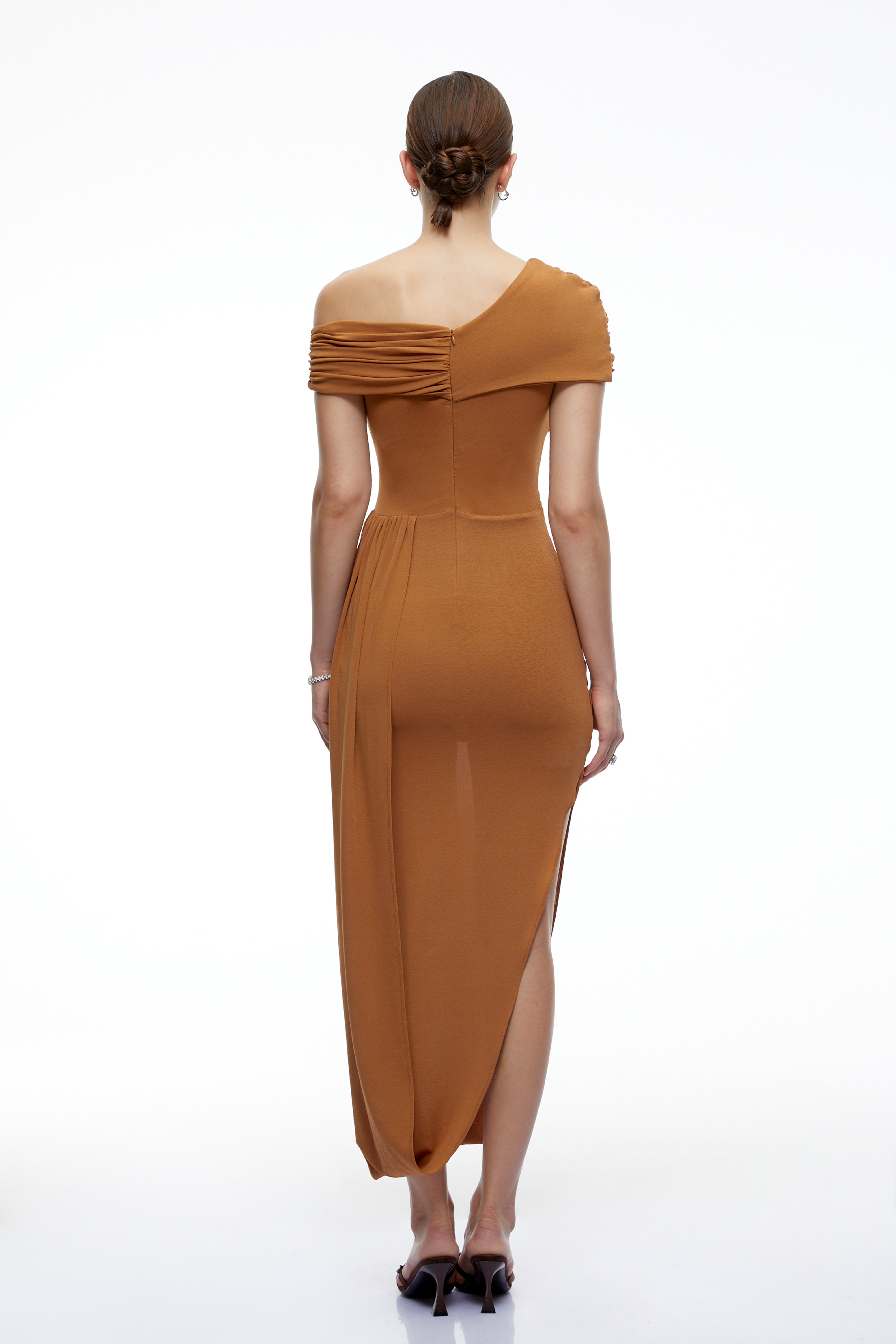 Friederike Brown One-Shoulder Ruched Maxi Dress