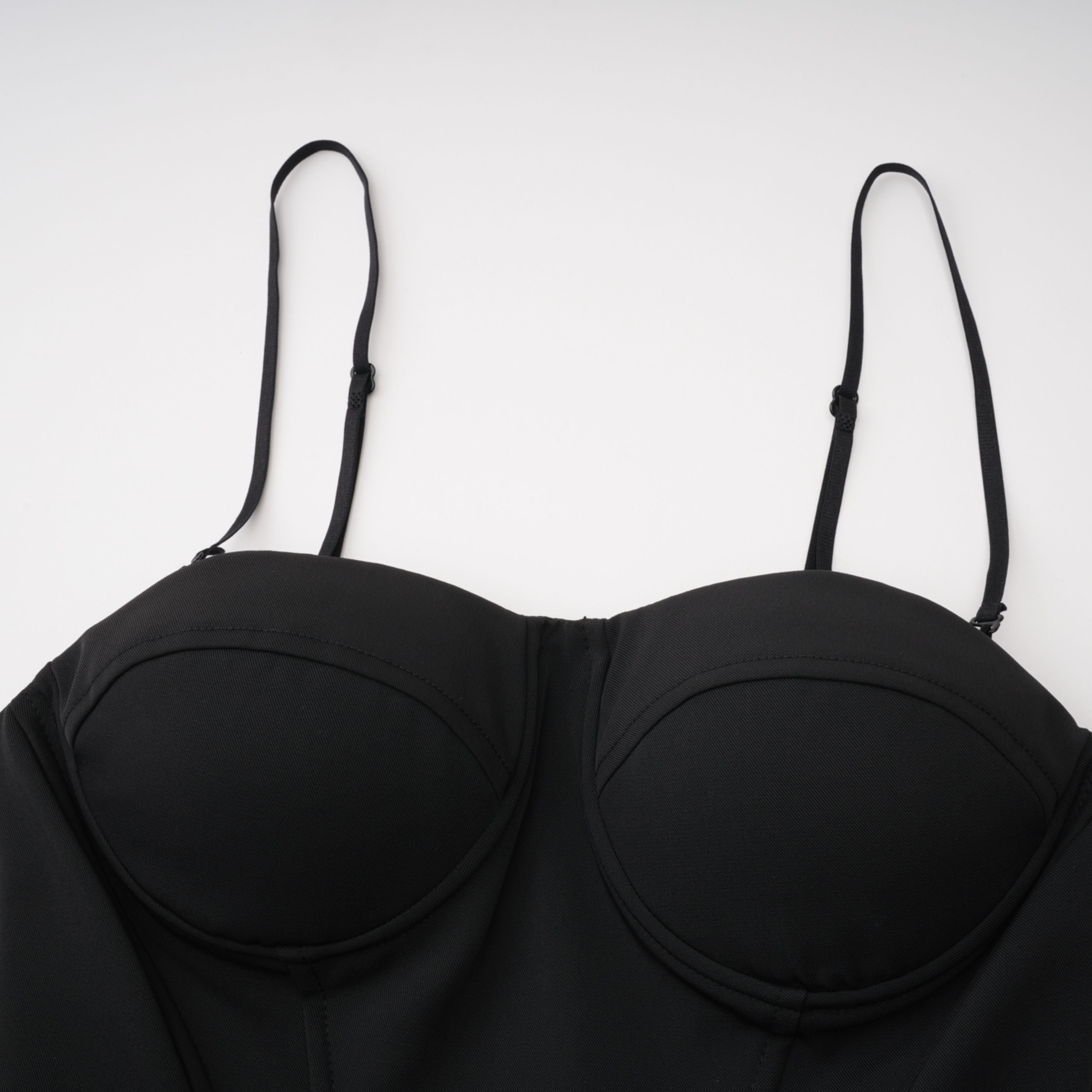 Krasava Black Sweetheart Neckline Top & Trousers Set
