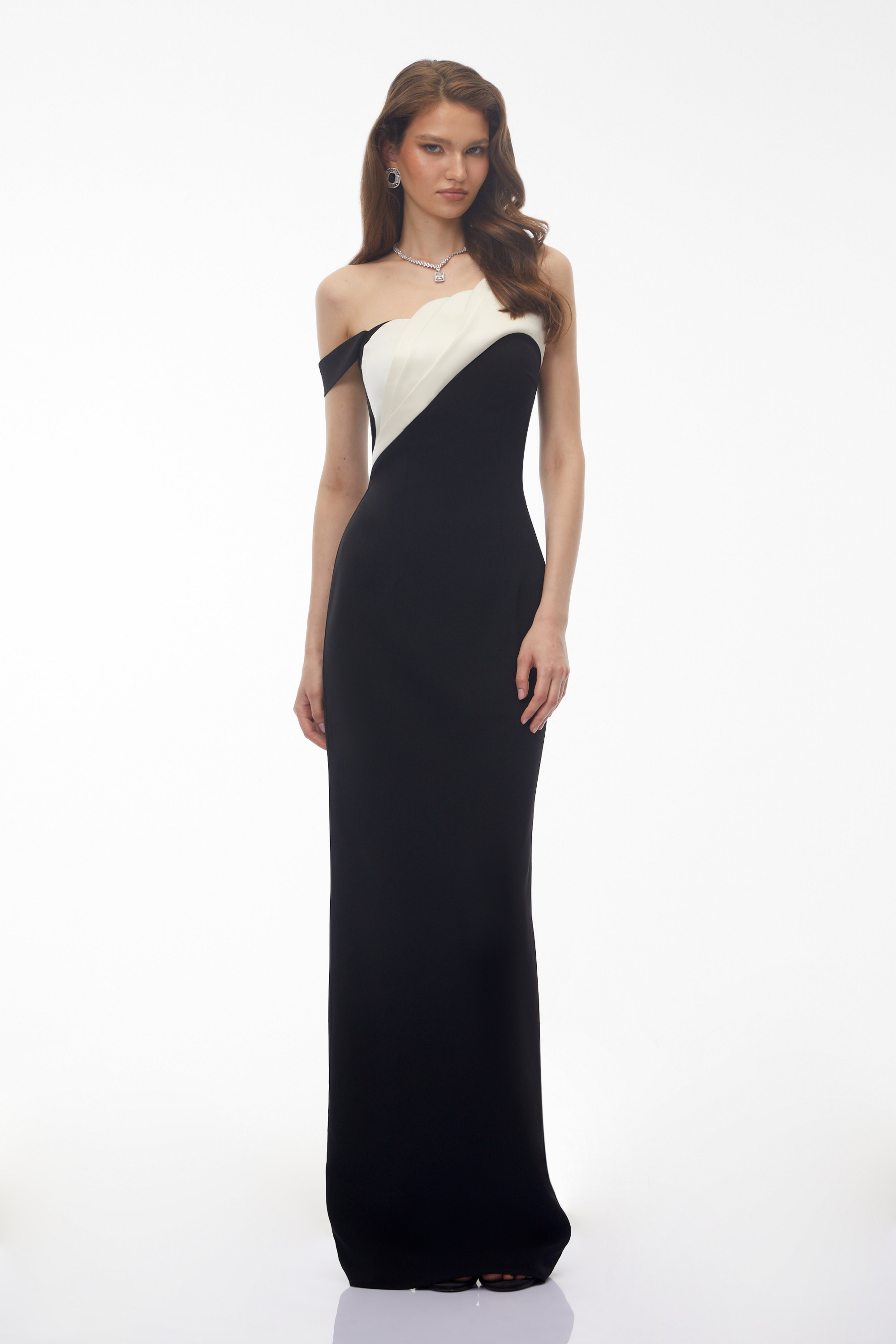 Black and White Contrast Maxi Dress with Scalloped One-Shoulder Neckline