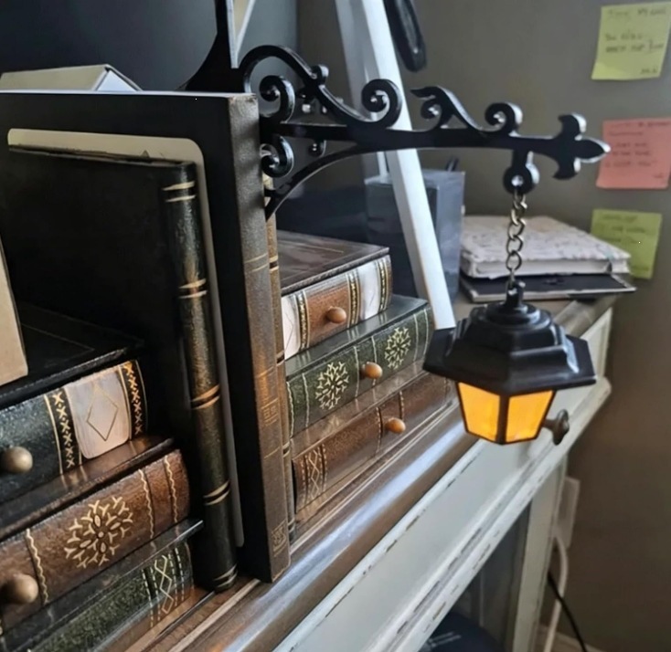 Halloween Bookshelf Lantern Decoration