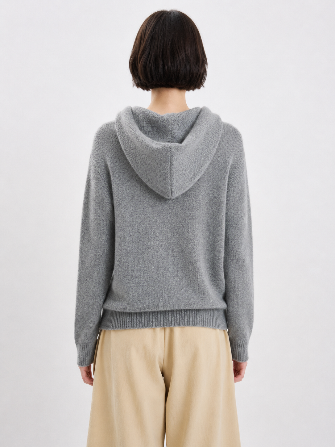 Soft Wool Hooded Sweater – Relaxed Grey Knit Pullover with Contrast Pocket