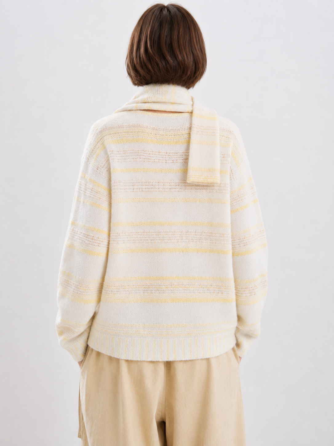 Soft Wool Striped Cardigan & Scarf Set – Relaxed Cream Knit Sweater