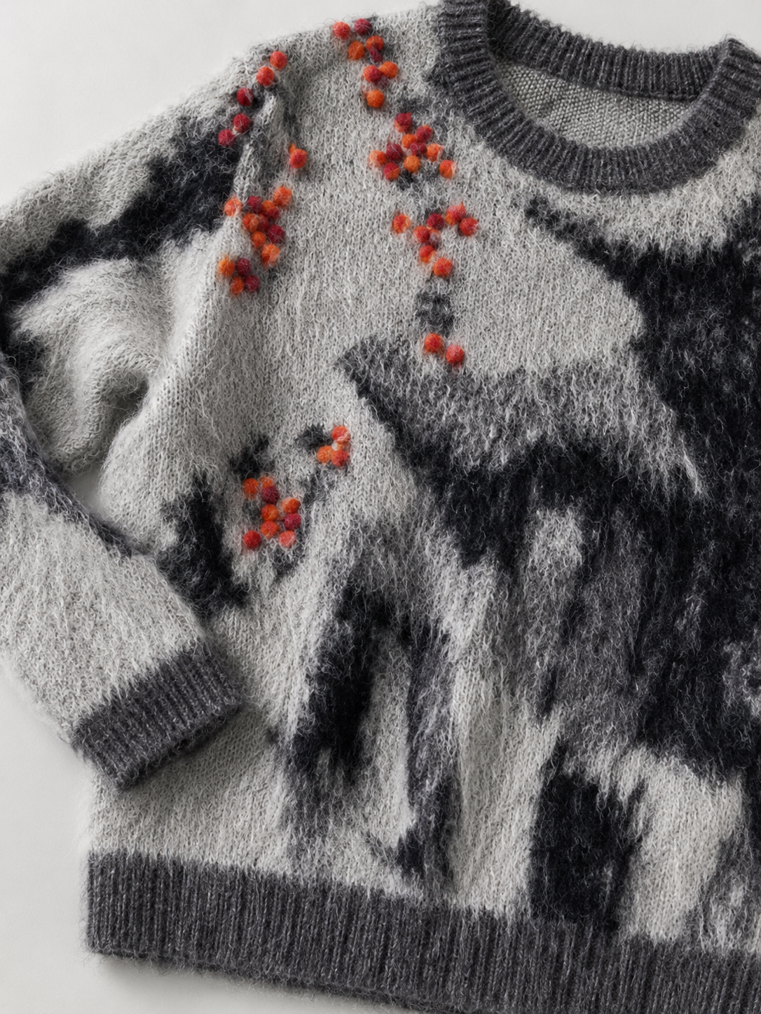 Best-selling large-sized women's cashmere embroidered custom knitted colorful personalized pullover sweater