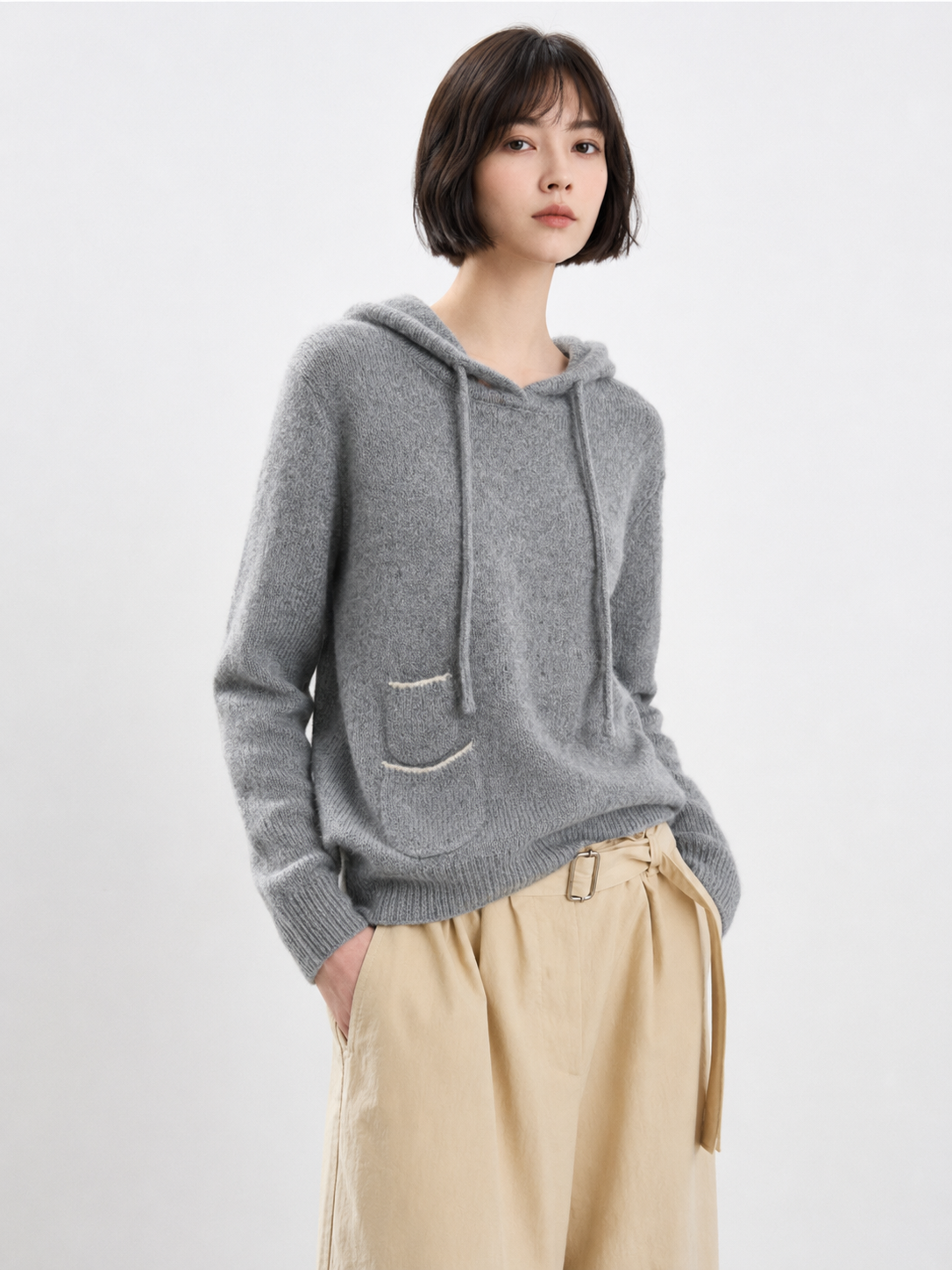 Soft Wool Hooded Sweater – Relaxed Grey Knit Pullover with Contrast Pocket