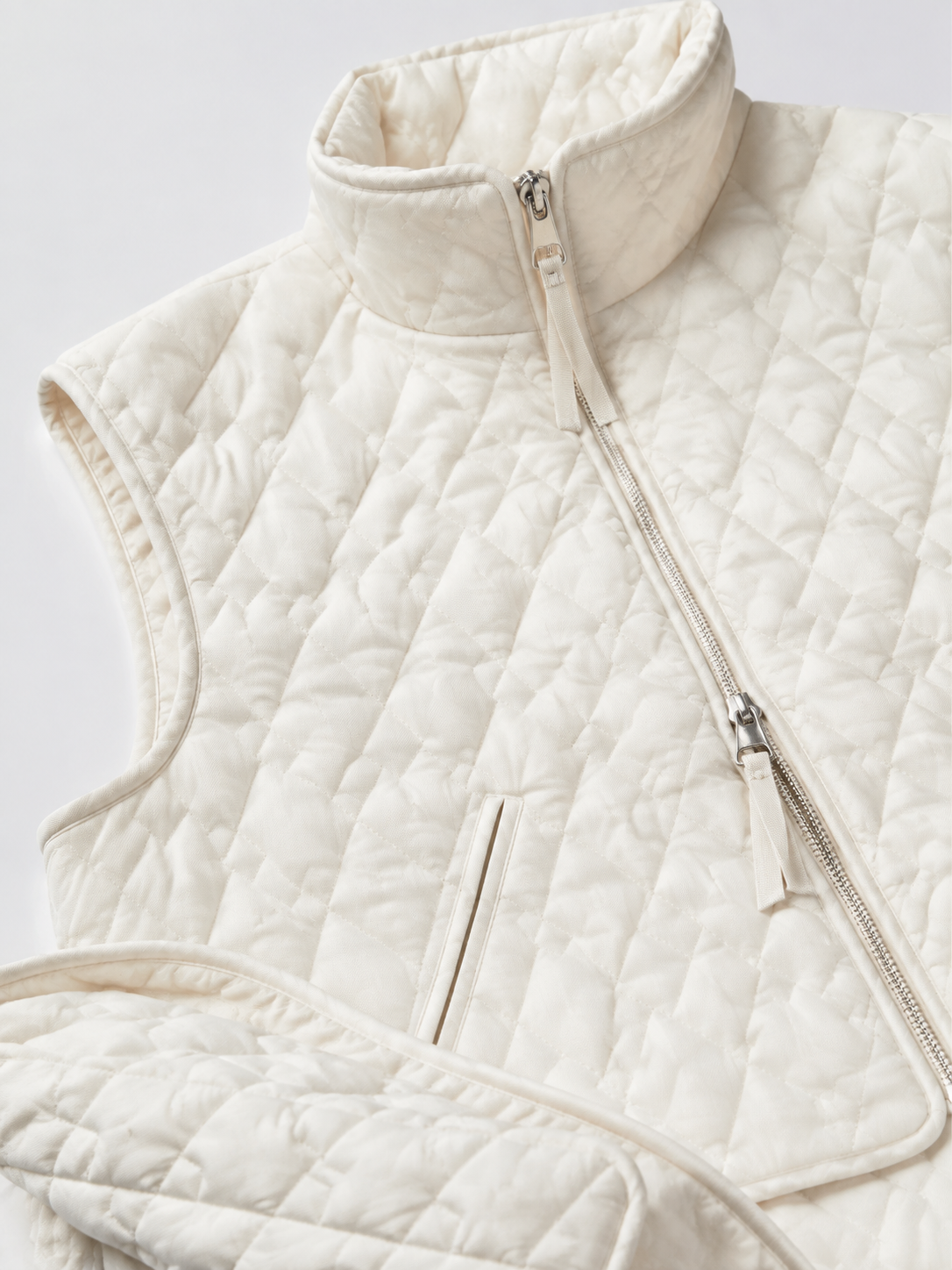 Women Quilted Vest Stand Collar Zip Up Sleeveless Padded Gilet Lightweight Diamond Waistcoat for Autumn Winter Outdoor