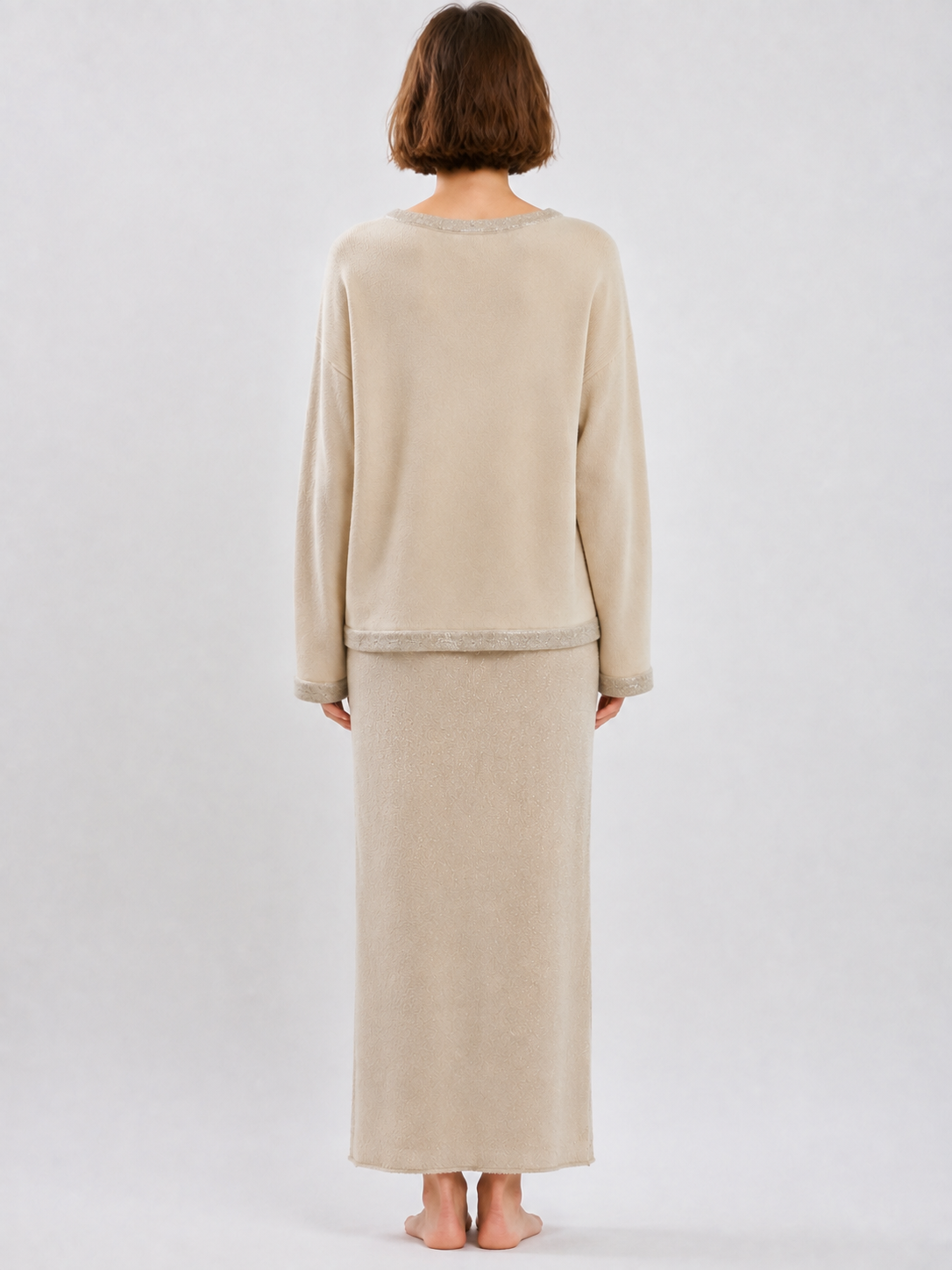 Shimmer Lurex Knit Two Piece Set Women Beige Crew Neck Sweater Maxi Skirt Elegant Modest Quiet Luxury Outfit Suit