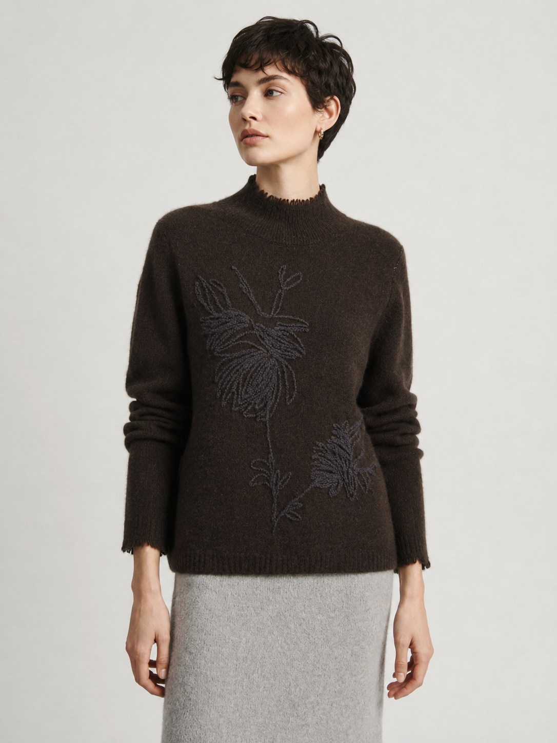 Women's high-neck embroidered luxurious wool and cashmere blend cardigan for large size, with matching floral jacquard pattern