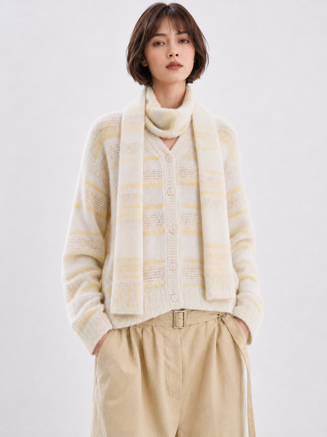 Soft Wool Striped Cardigan & Scarf Set – Relaxed Cream Knit Sweater