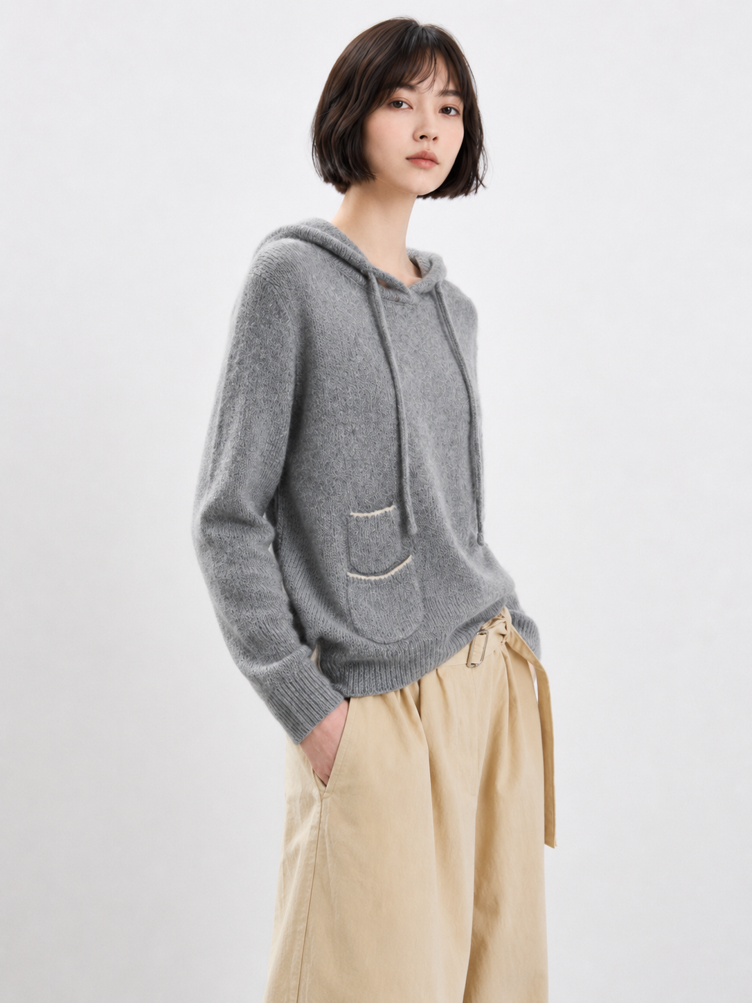Soft Wool Hooded Sweater – Relaxed Grey Knit Pullover with Contrast Pocket