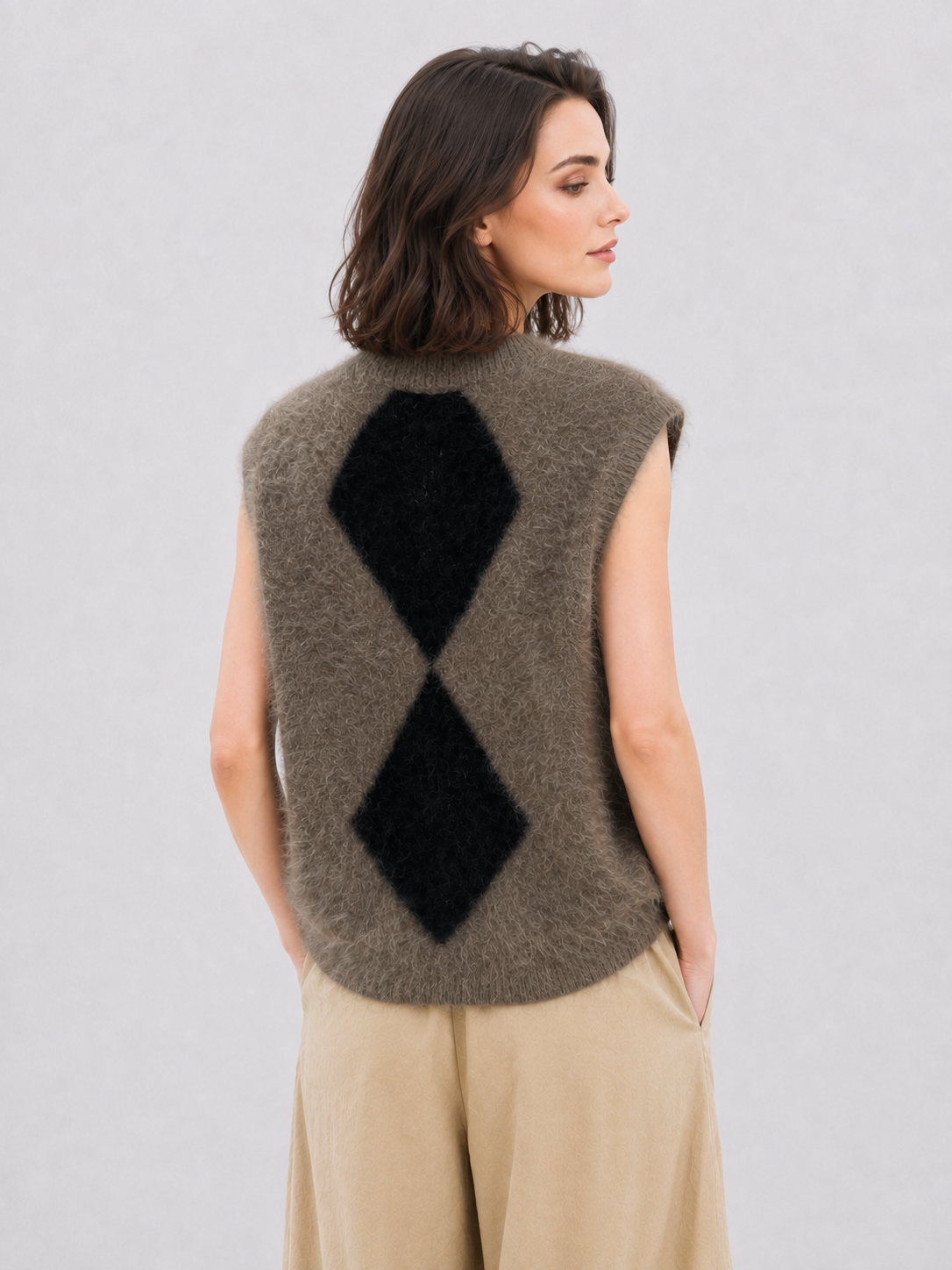 Women Fuzzy Knit Vest Sleeveless Mohair Sweater Argyle Diamond Intarsia Split Neck Khaki Knitted Tank Top for Autumn