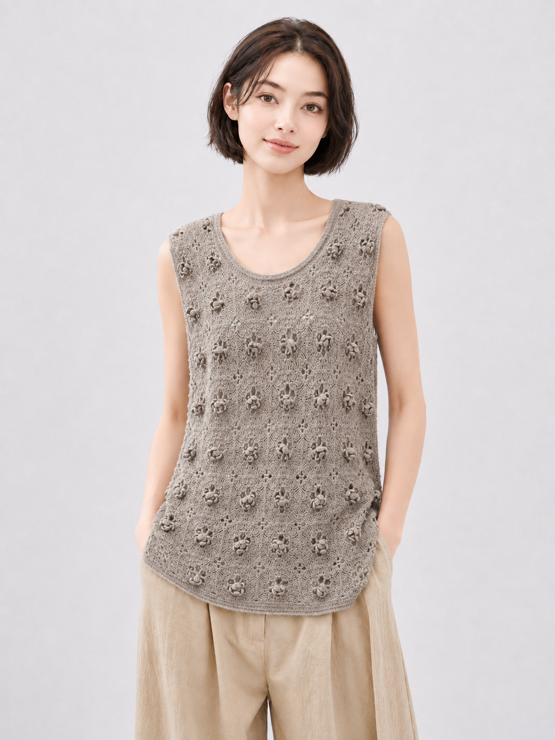 Women 3D Popcorn Bobble Knit Vest Sleeveless Round Neck Pullover Tank Top Textured Sweater Taupe Loose Layering Knitwear