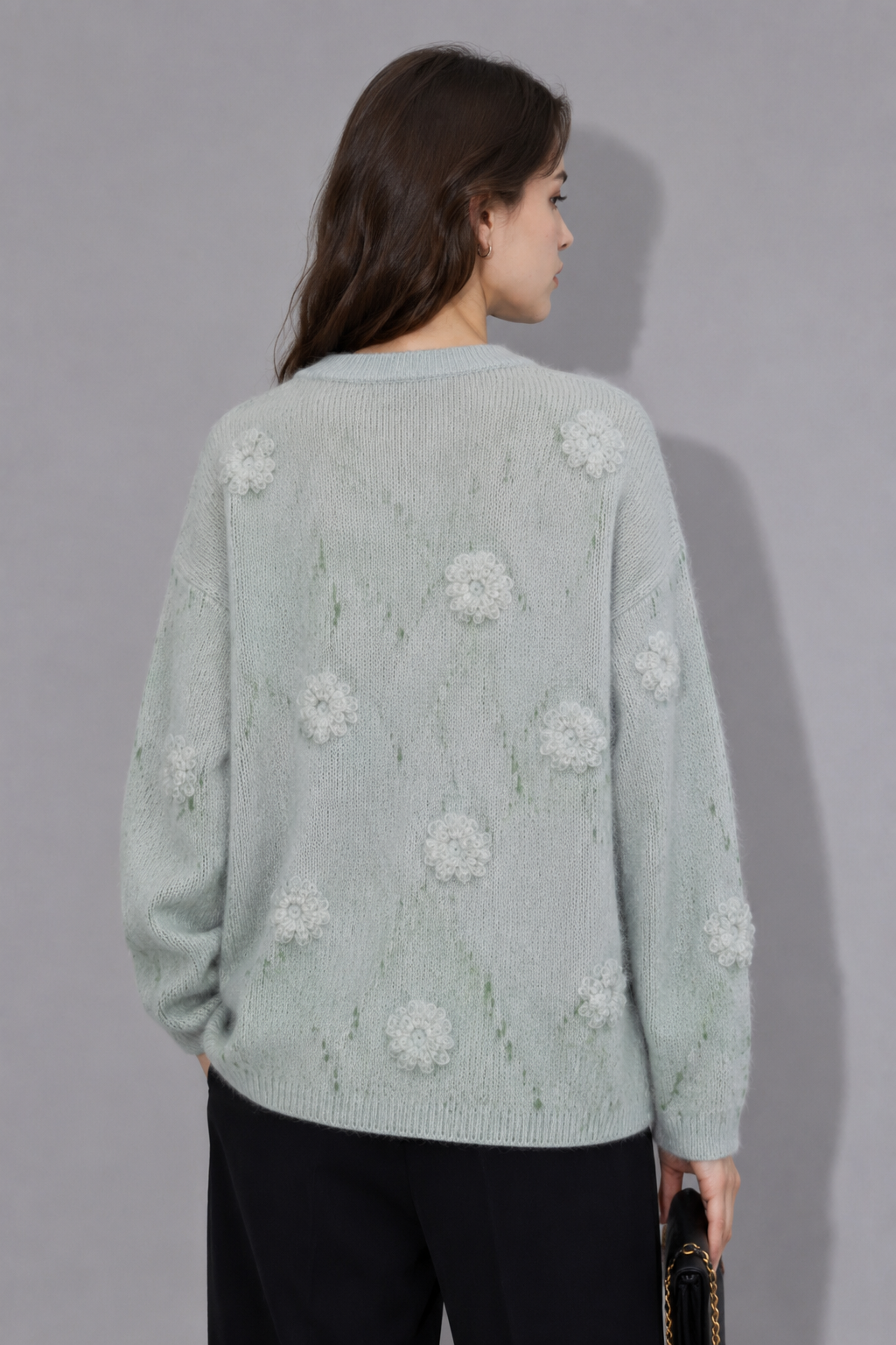 OEM&ODM Wholesale Fashion 3D Flower Knit Top Crew Neck Jacquard Pullover Fluffy Feminine Knitwear Casual Long Sleeve Sweater