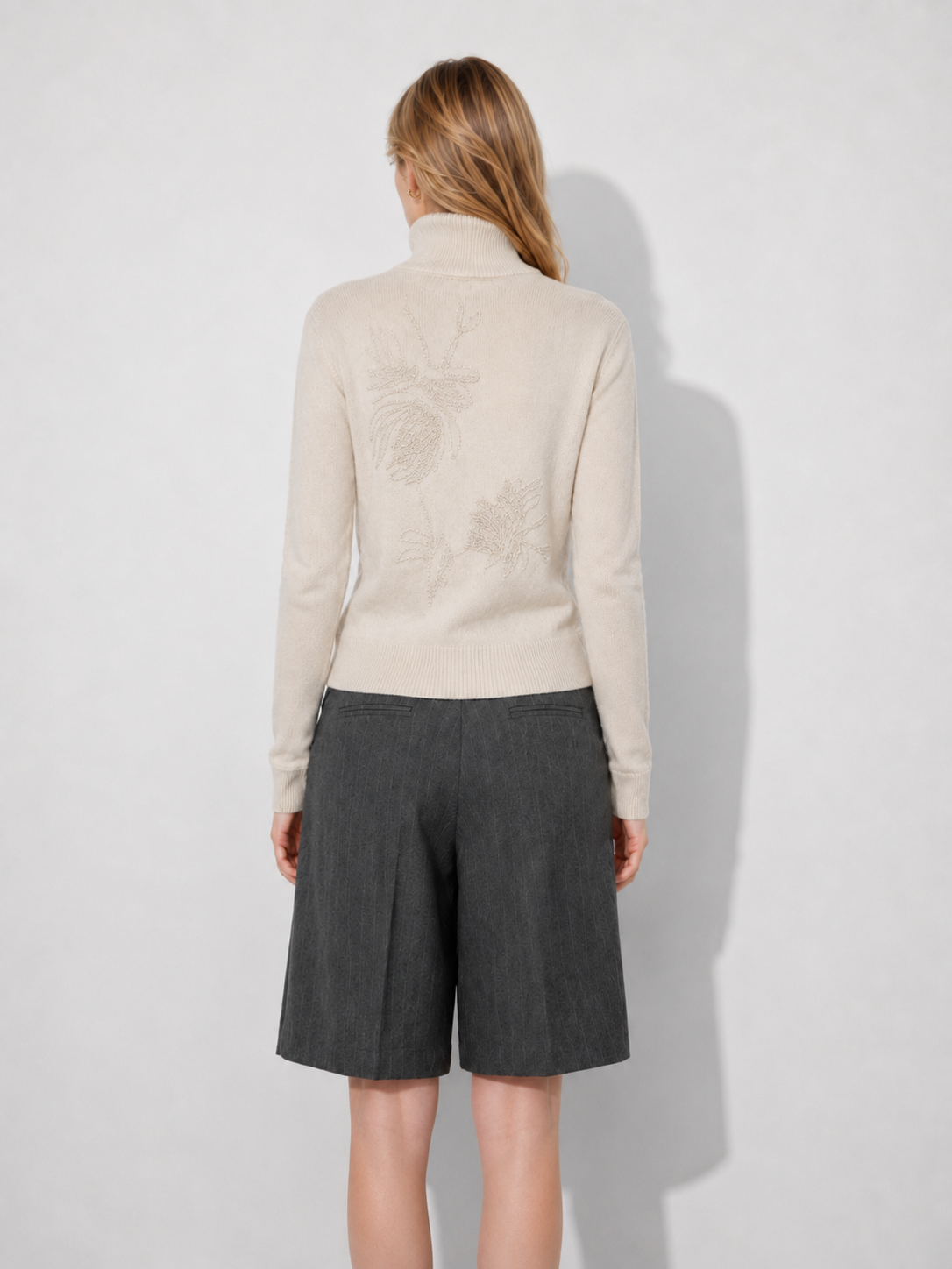 Women's high-neck embroidered luxurious wool and cashmere blend cardigan for large size, with matching floral jacquard pattern