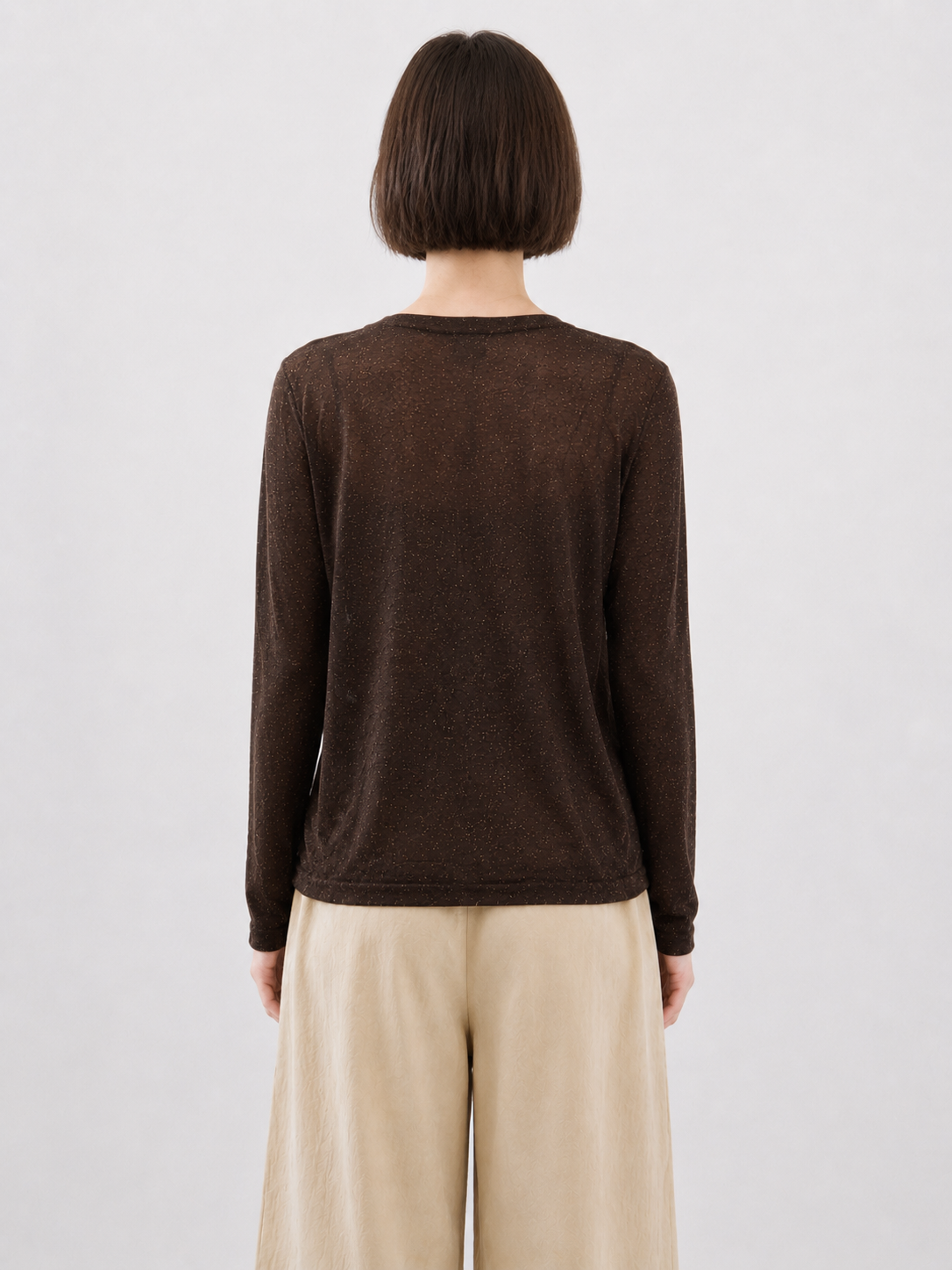 High-quality knitted clothing manufacturer offers custom-made summer and autumn semi-transparent long-sleeved short-sleeved tops and knitted cardigans