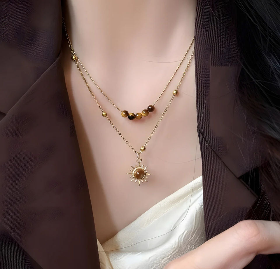 Hisera Natural Caramel Crystal Resin 18K Gold Plated Sweater
