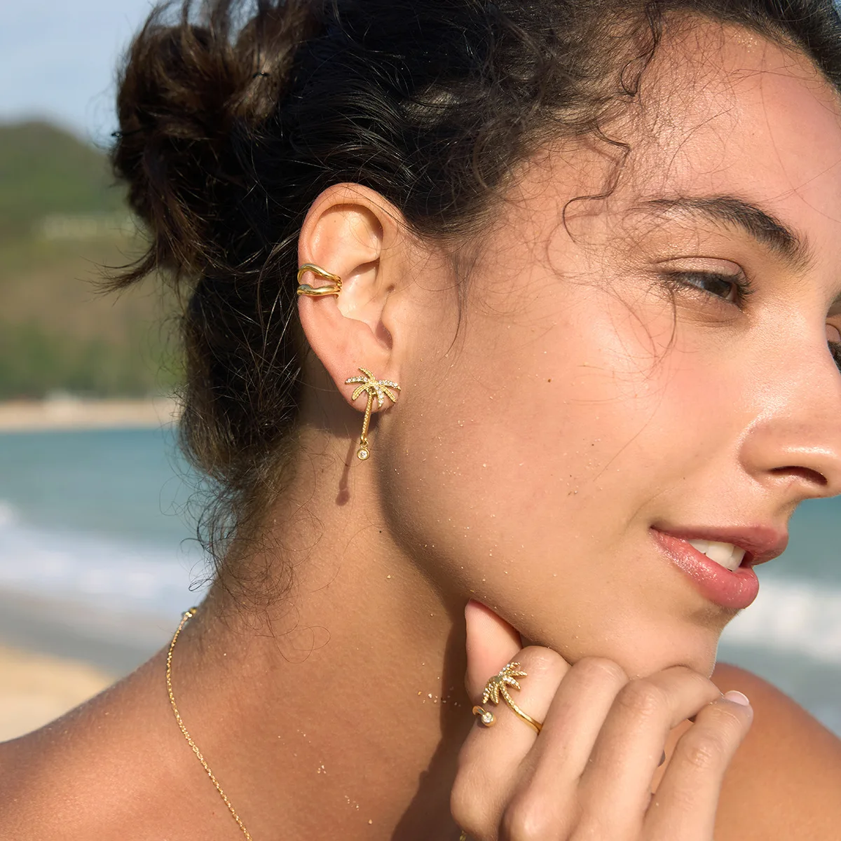 Hisera Coconut Tree Electroplated Stainless Steel Crystal Jewelry