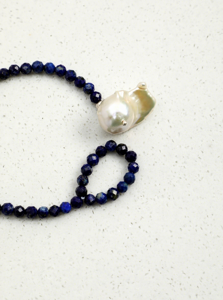 Hisera Lapis Lazuli Beaded Bracelet - Freshwater Pearl Tungs