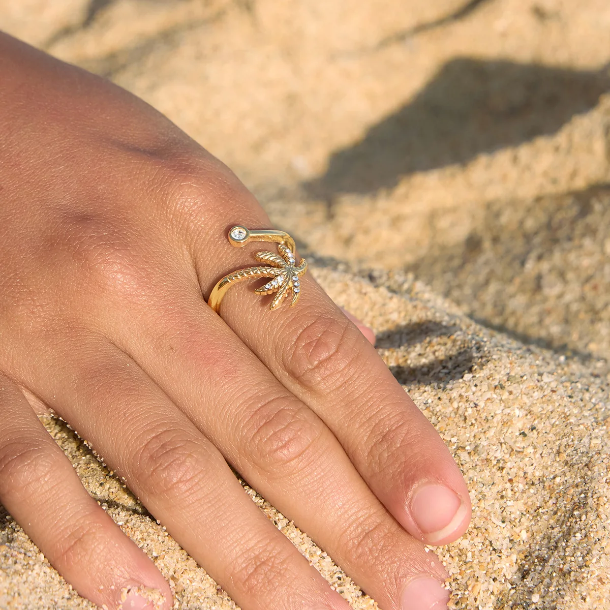 Hisera Coconut Tree Electroplated Stainless Steel Crystal Jewelry