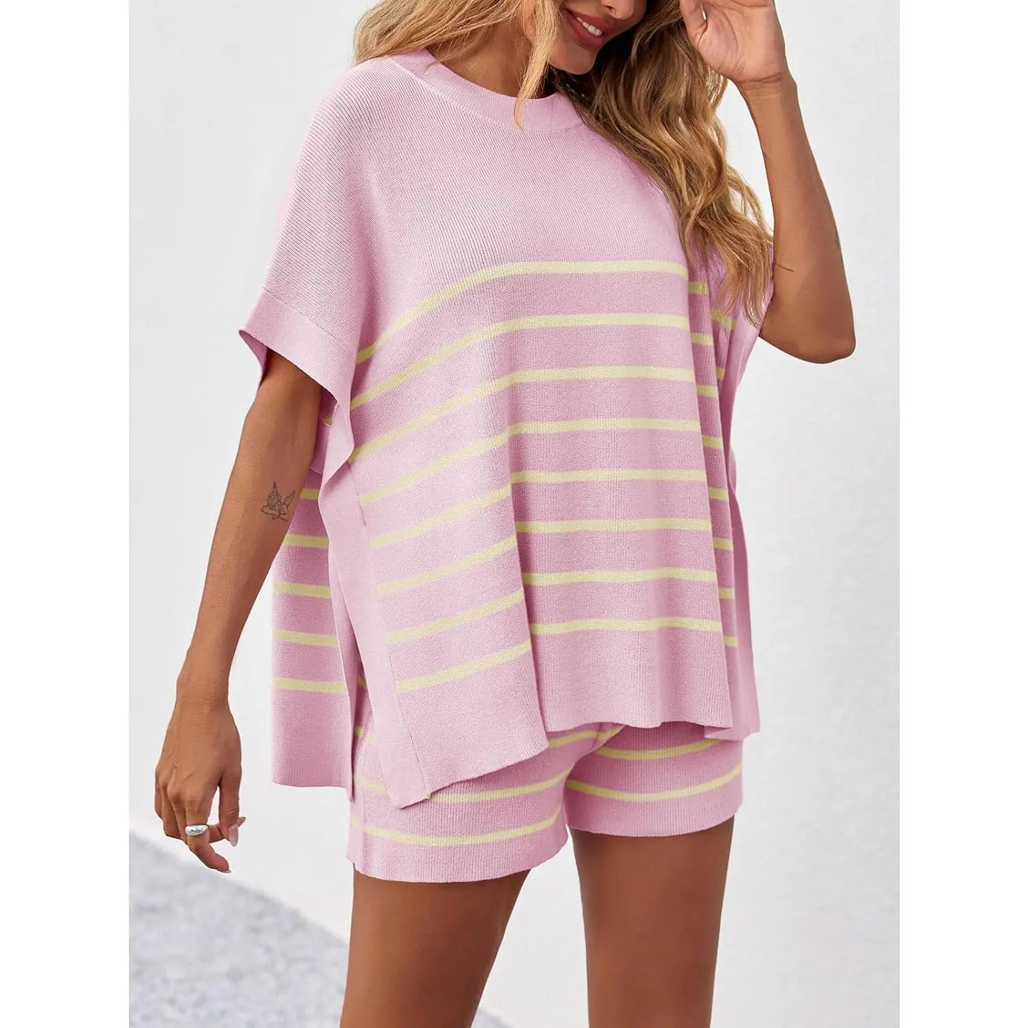 Women's Striped 2 Piece Outfits Oversized Batwing Short Sleeve Tops High Waisted Shorts