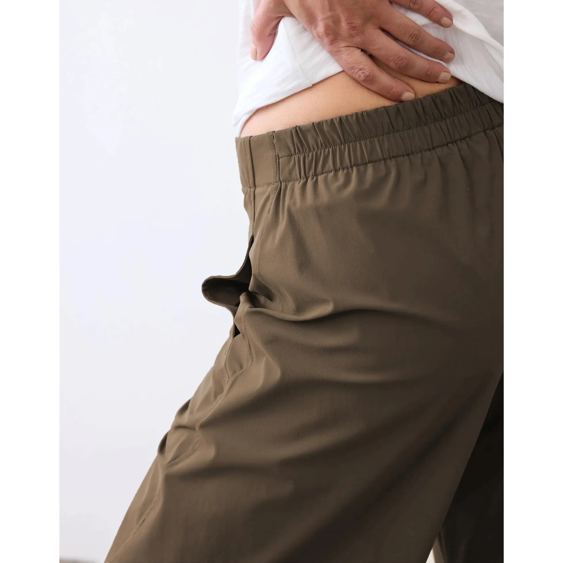 ⚡FINAL SALE⚡- Women's Mid Rise Barrel Travel Pants
