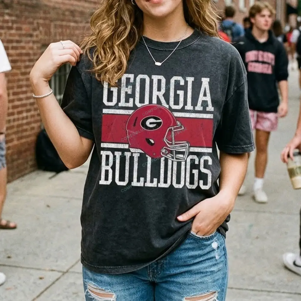 Georgia Bulldogs On The Ball Tee