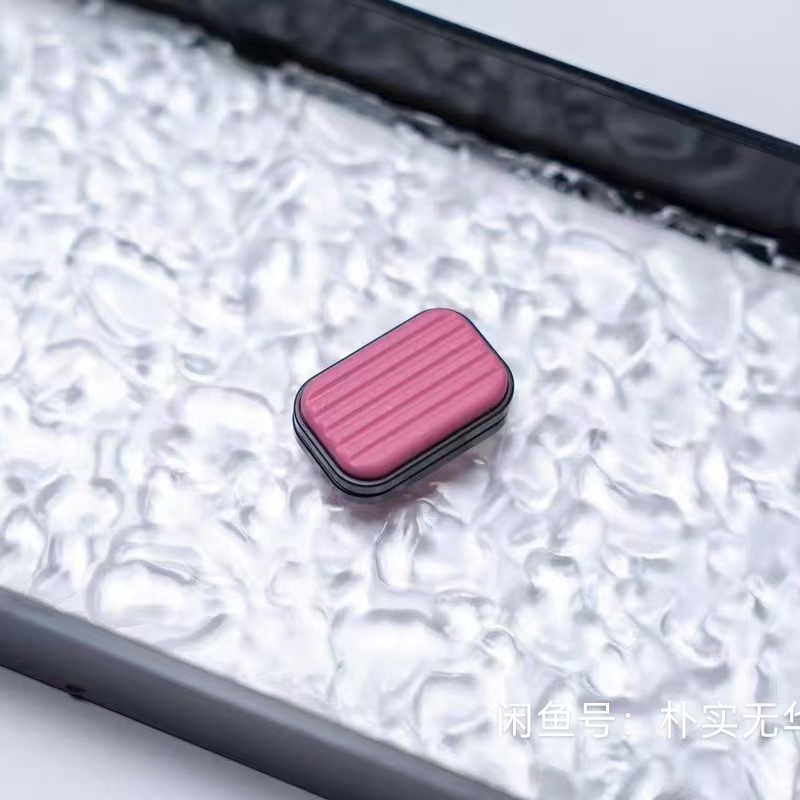 suitcase mini