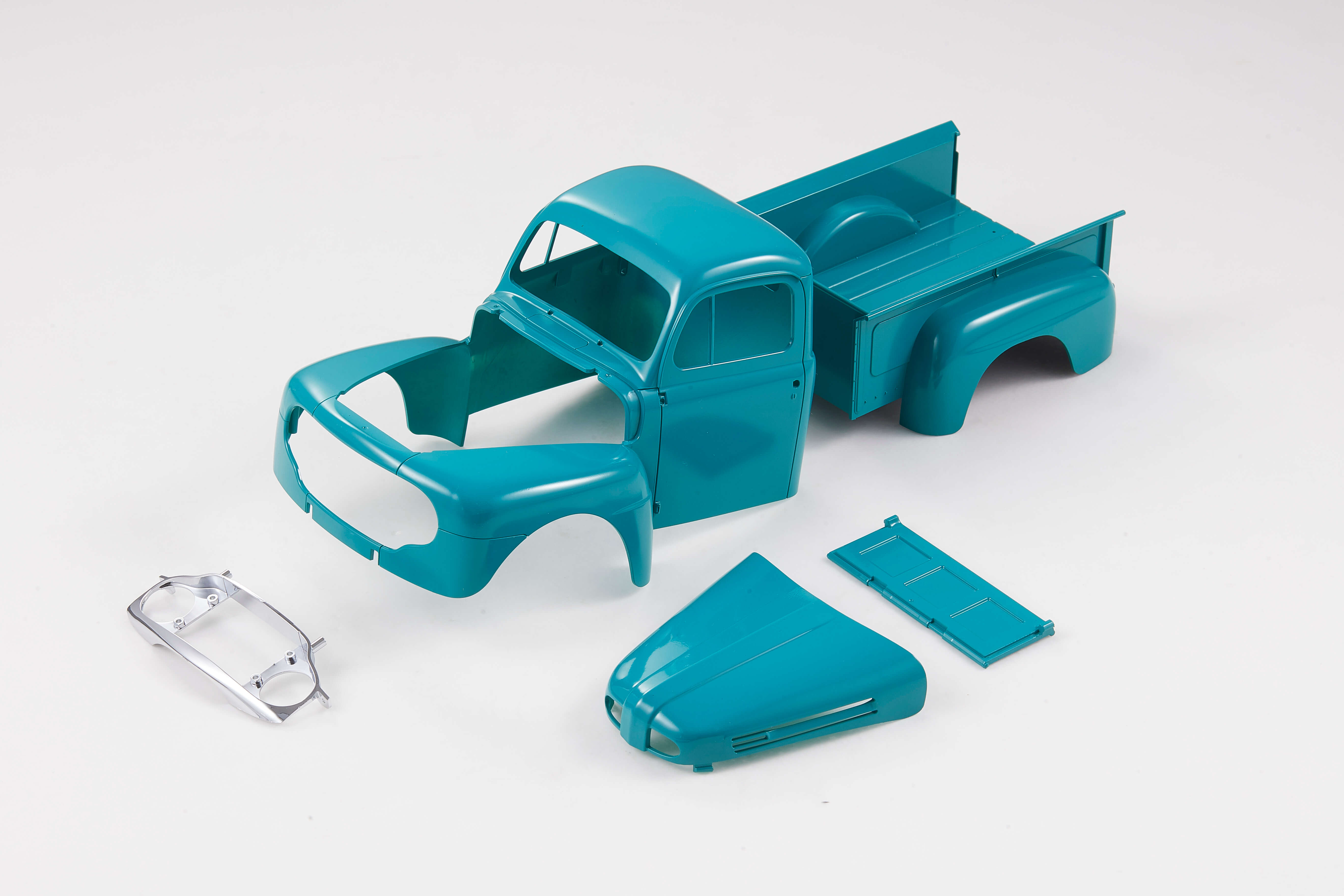 1:18 Magnum body shell for RC truck in turquoise with separate components