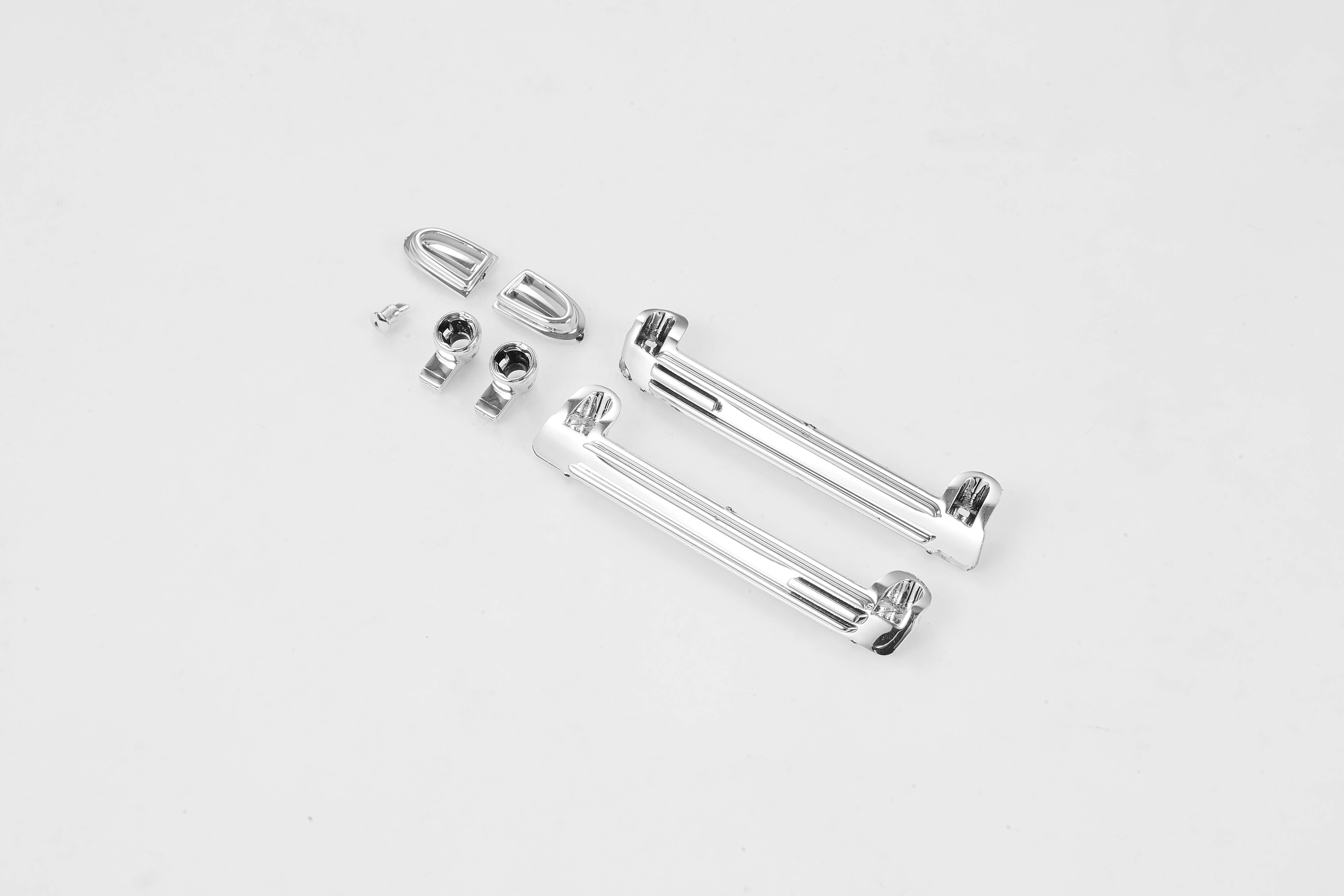 1:18 Magnum decorative metal parts set including bars and accessories