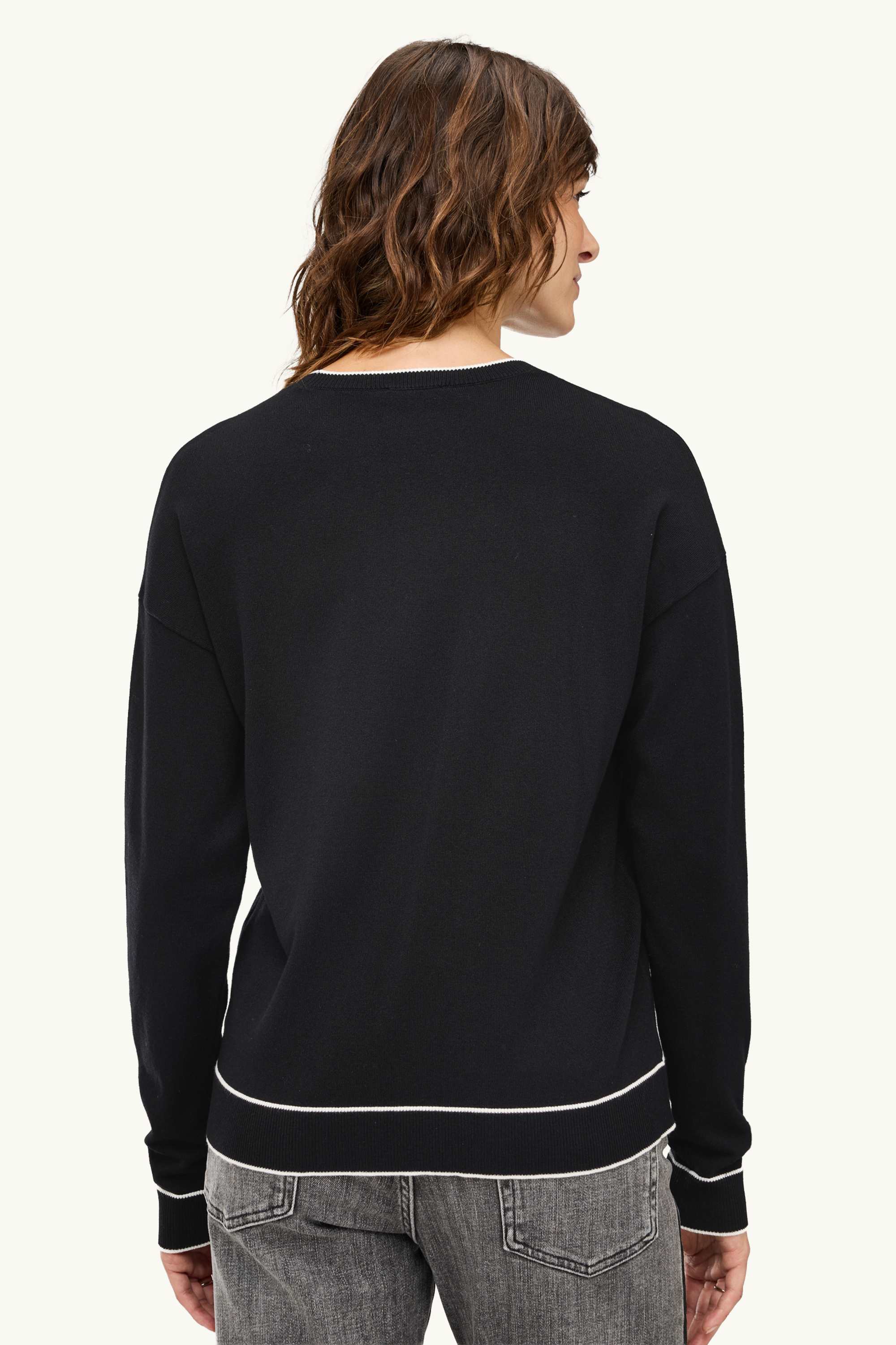 Jumper black