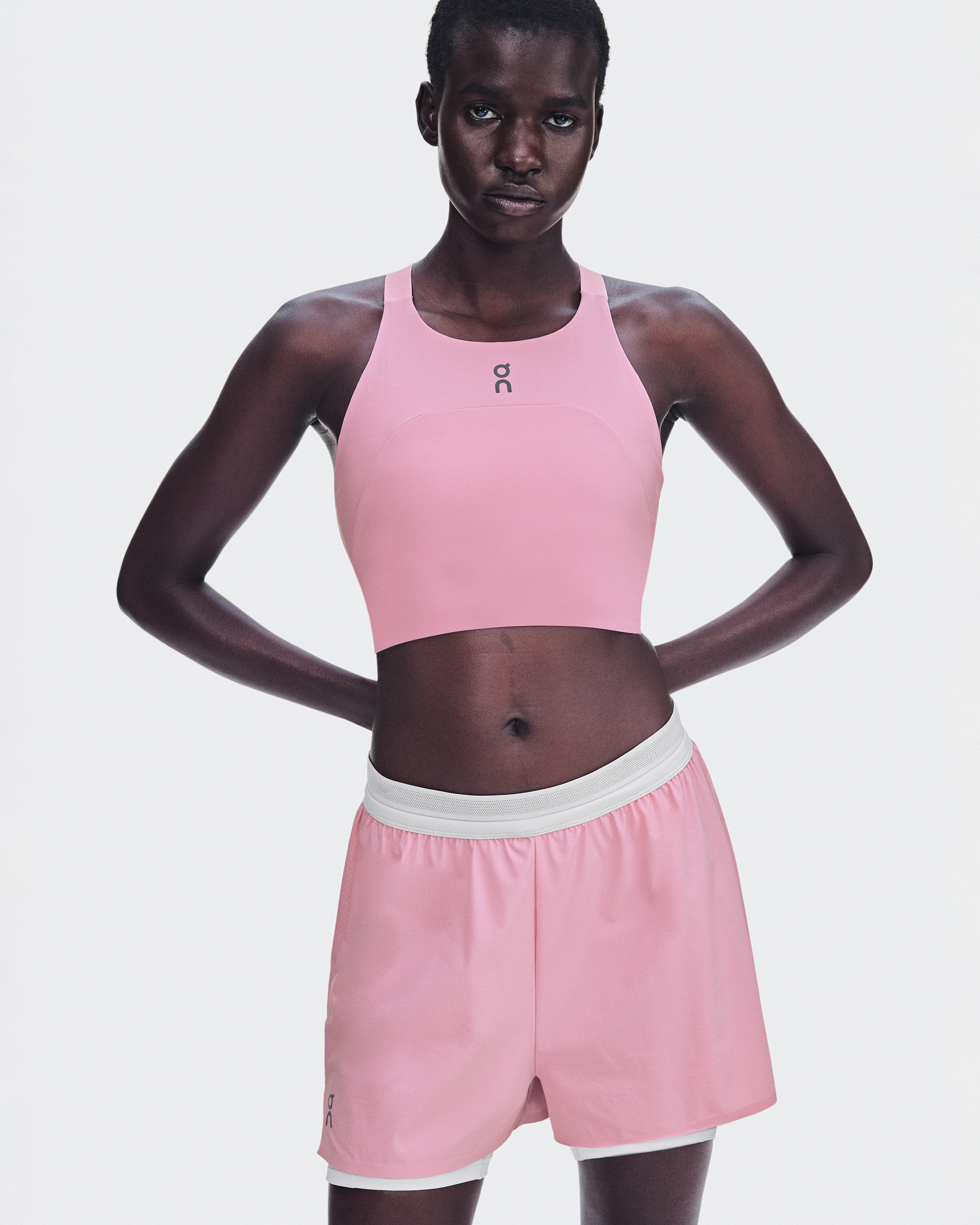 Performance Crop - Magnolia