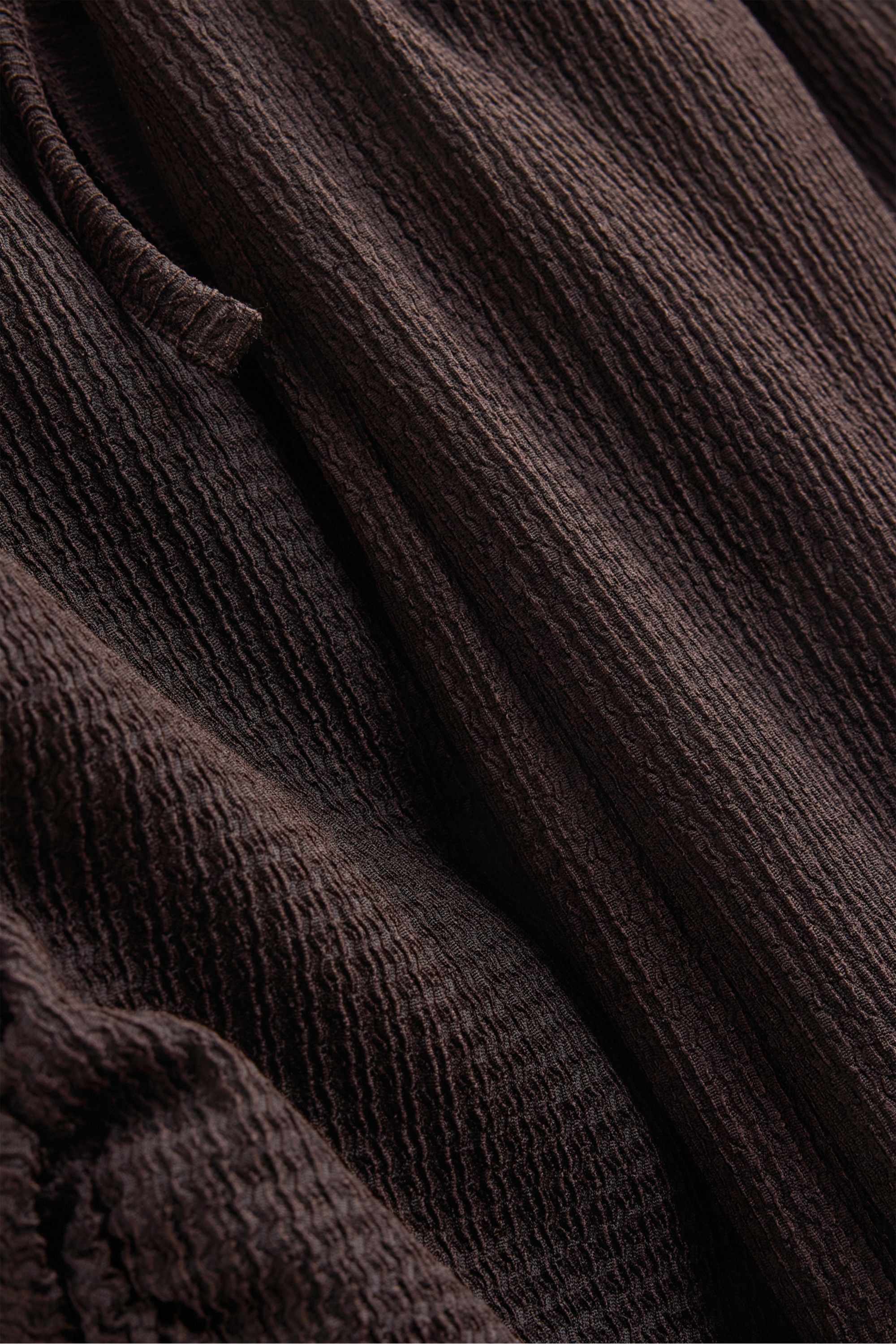 Set - top and jersey bottoms - 2 piece - textured dark brown