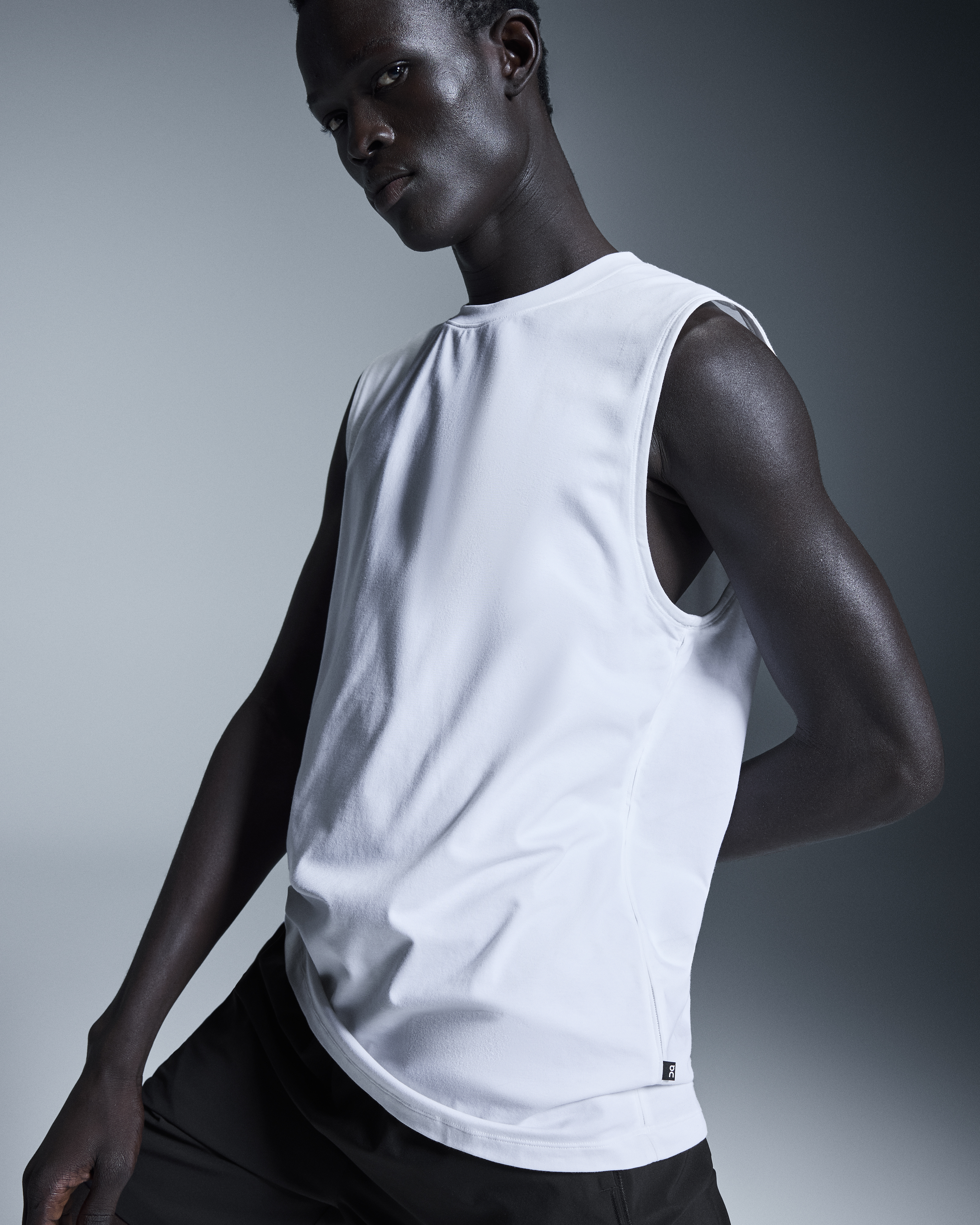 Focus Tank - White