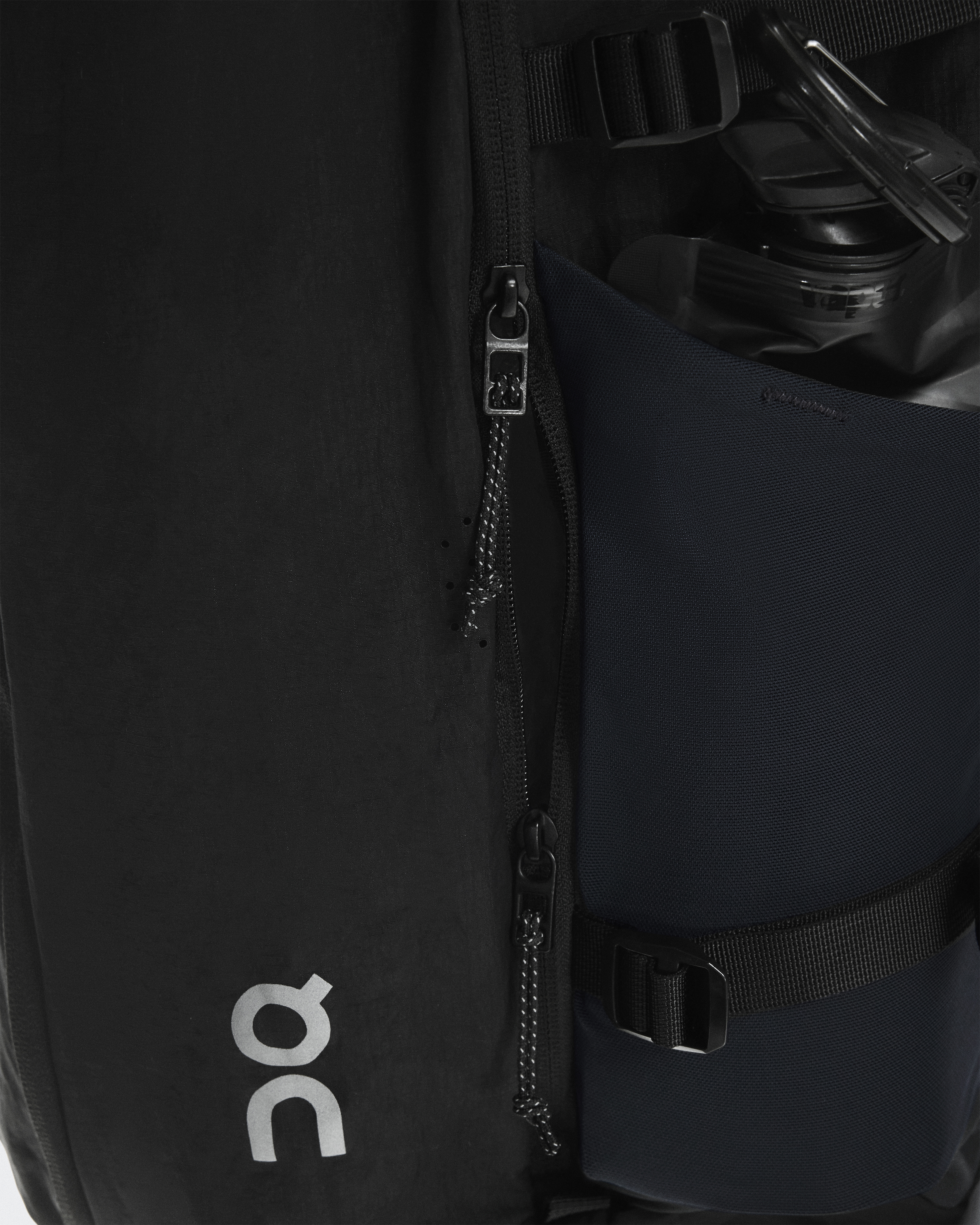 Speed Pack 30L - Magnet | Black