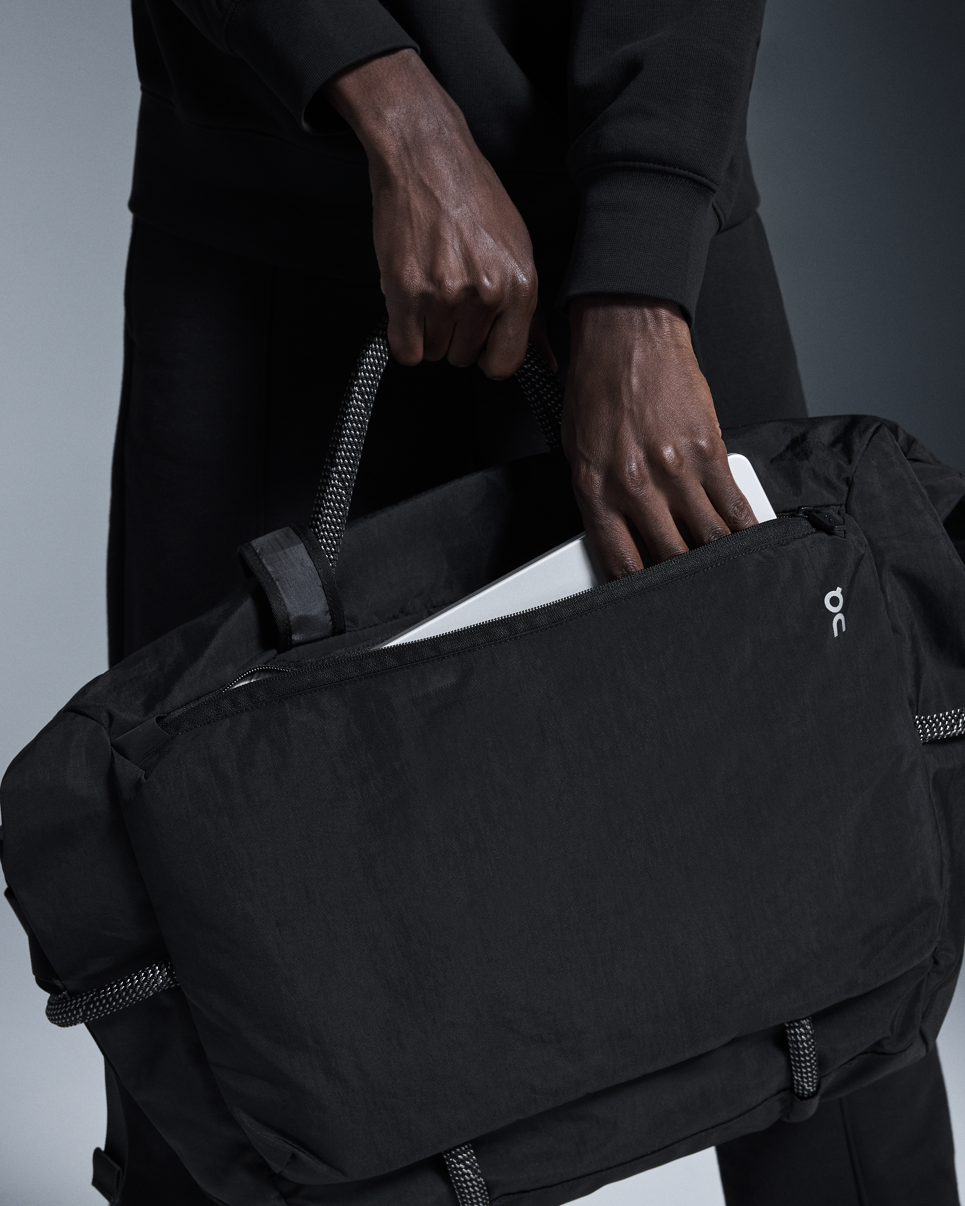 Track Pack 40L Elite - Black | Magnet