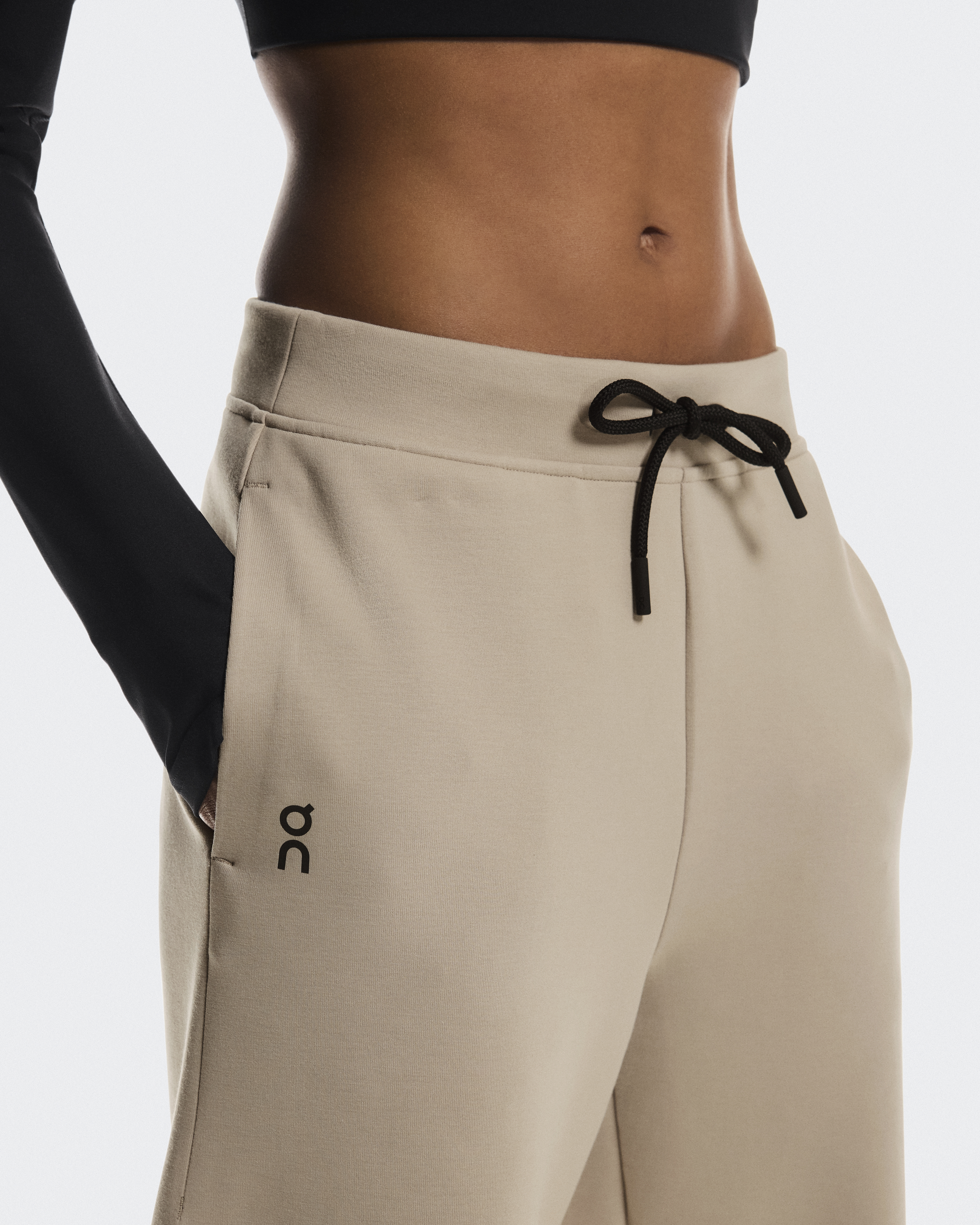 Focus Tech Sweatpants - Desert