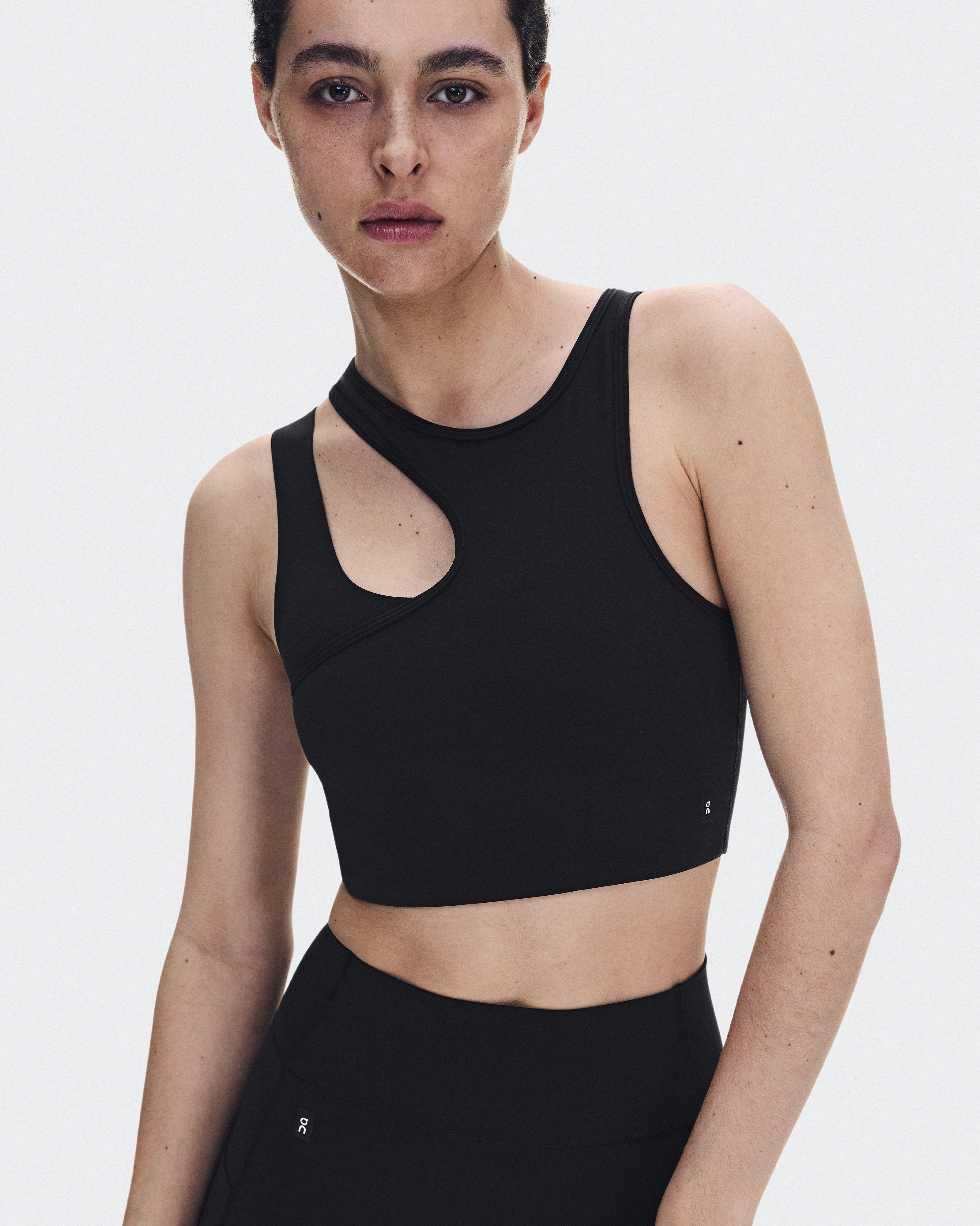 Studio Asymmetric Crop - Black