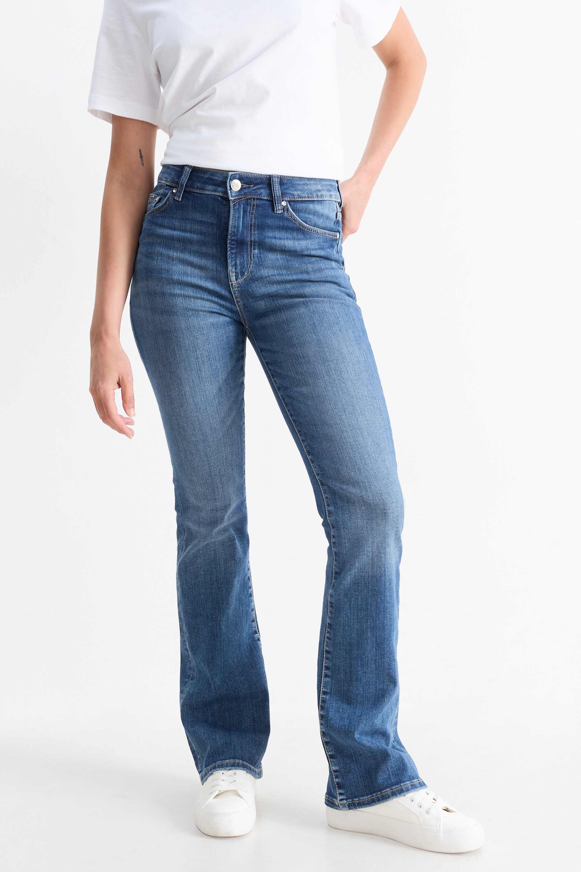 Bootcut jeans - mid-rise waist - LYCRA® blue denim