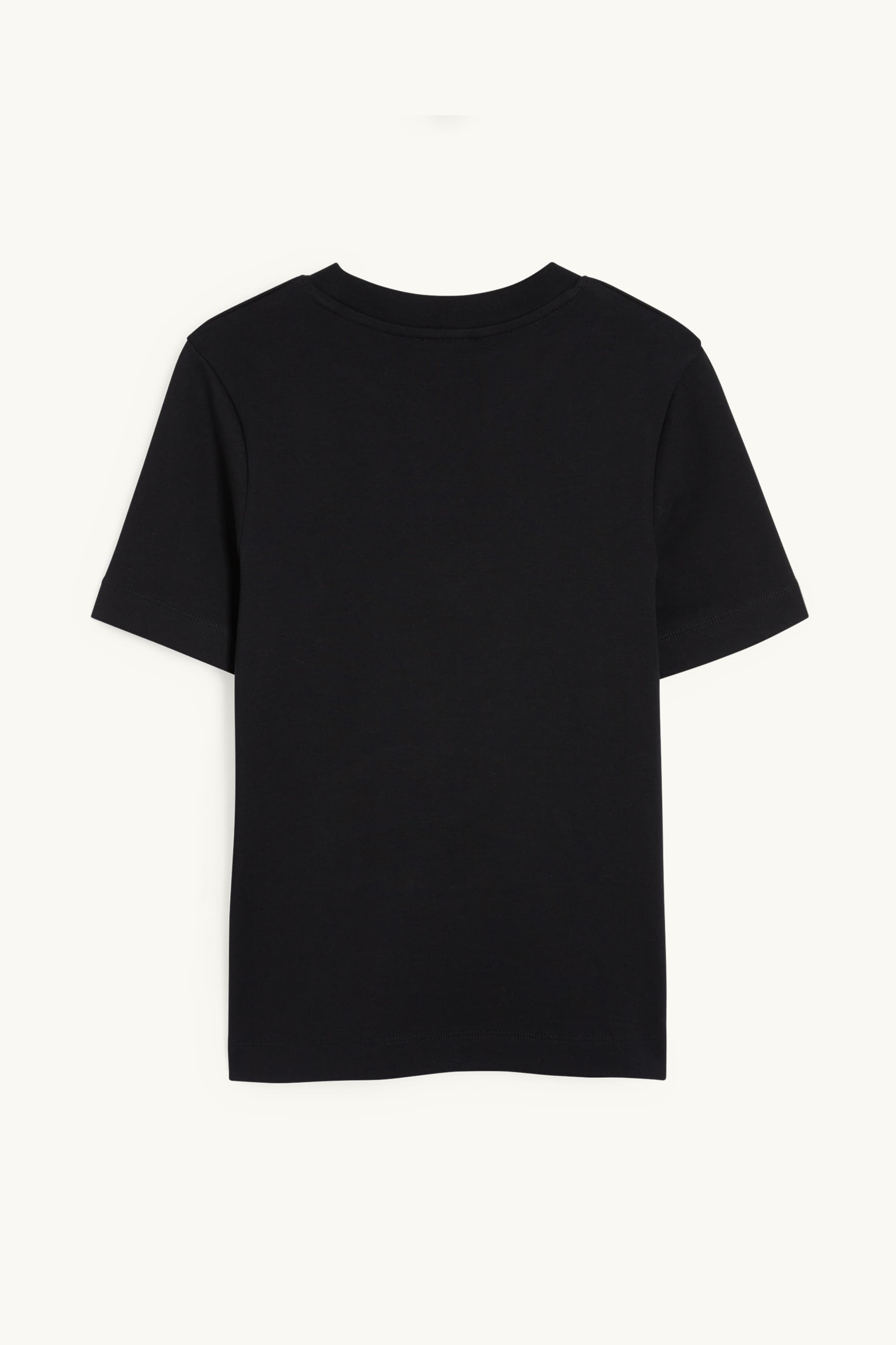 T-shirt black