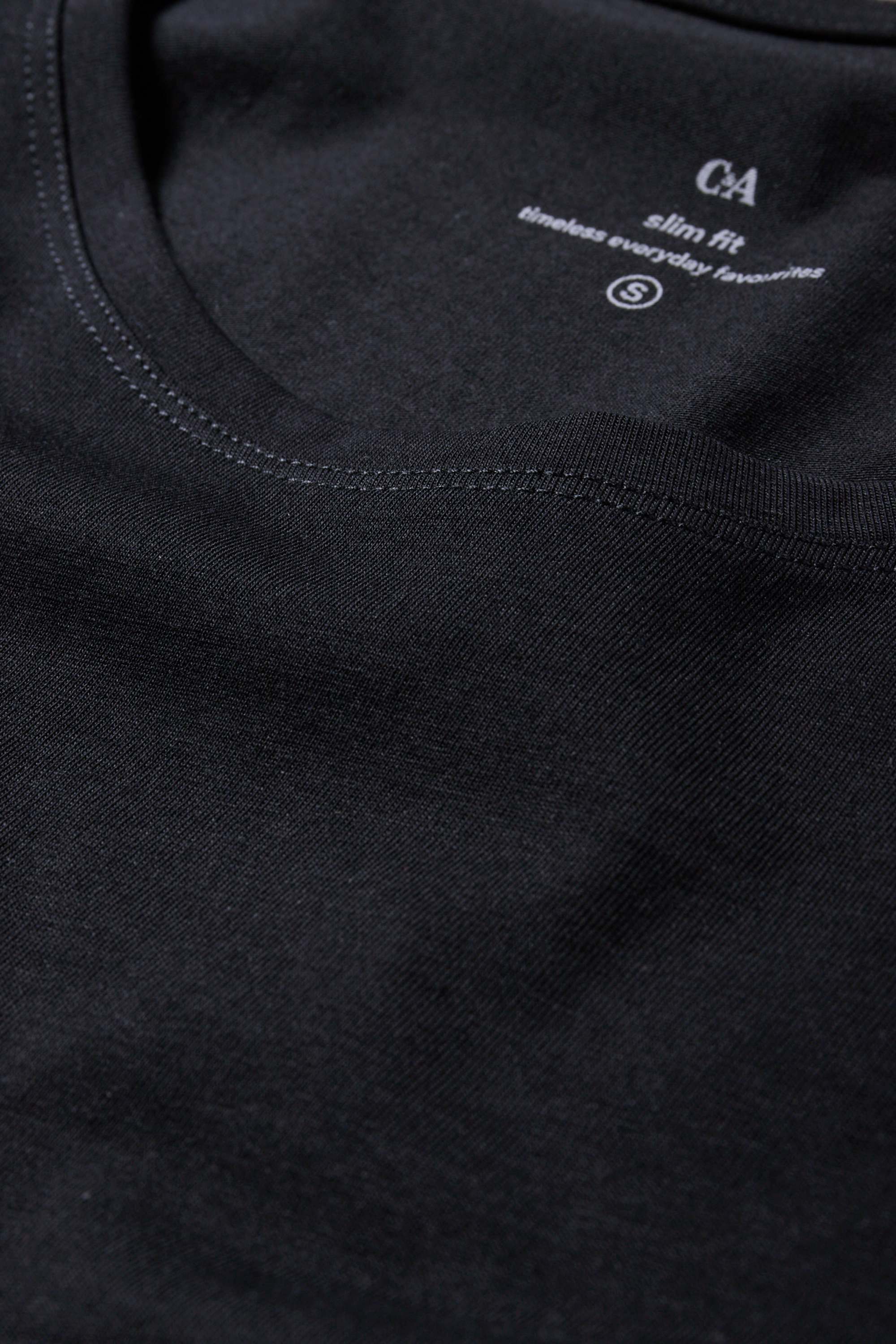 T-shirt - slim fit black