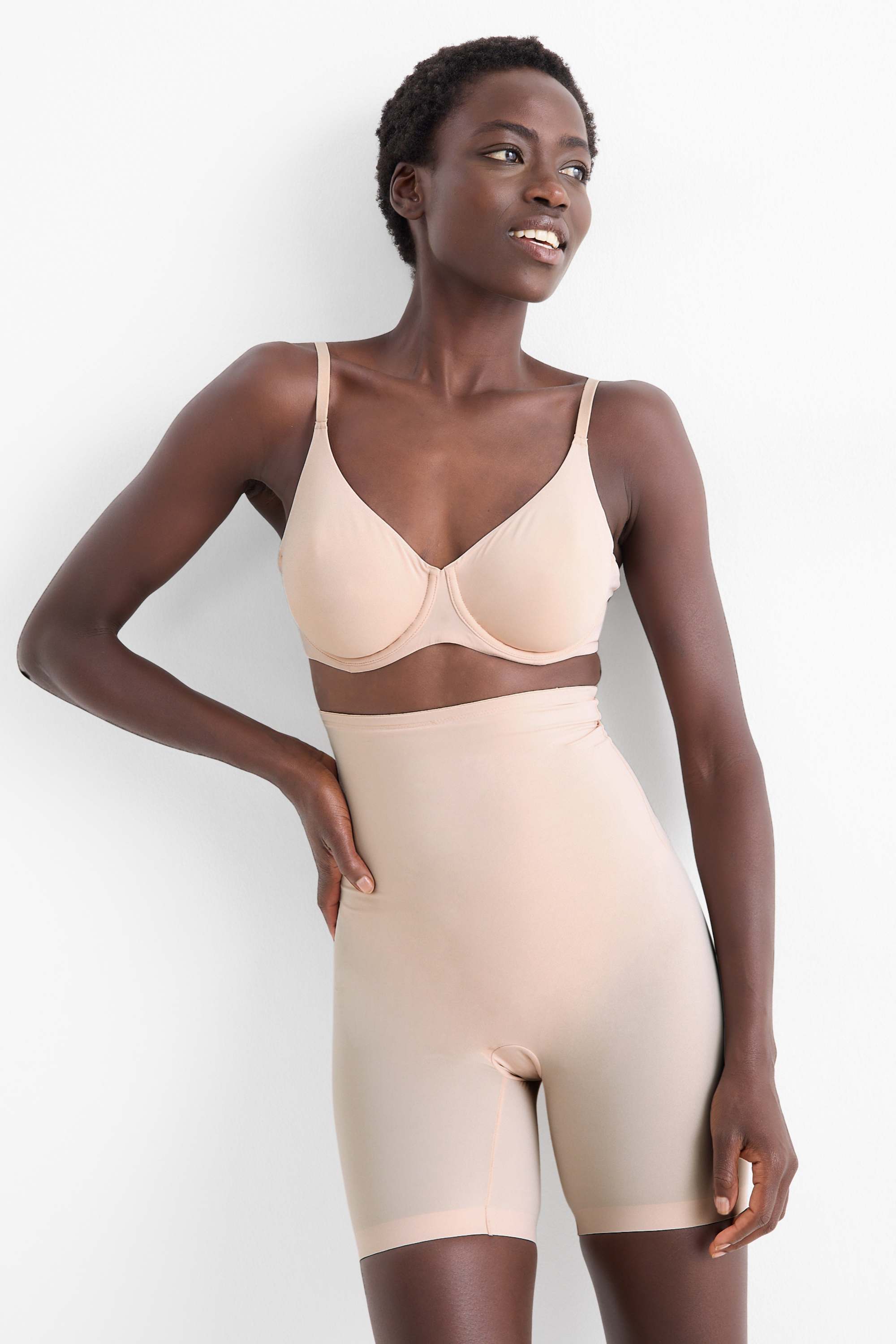 Underwire bra - FULL COVERAGE - LYCRA® light beige