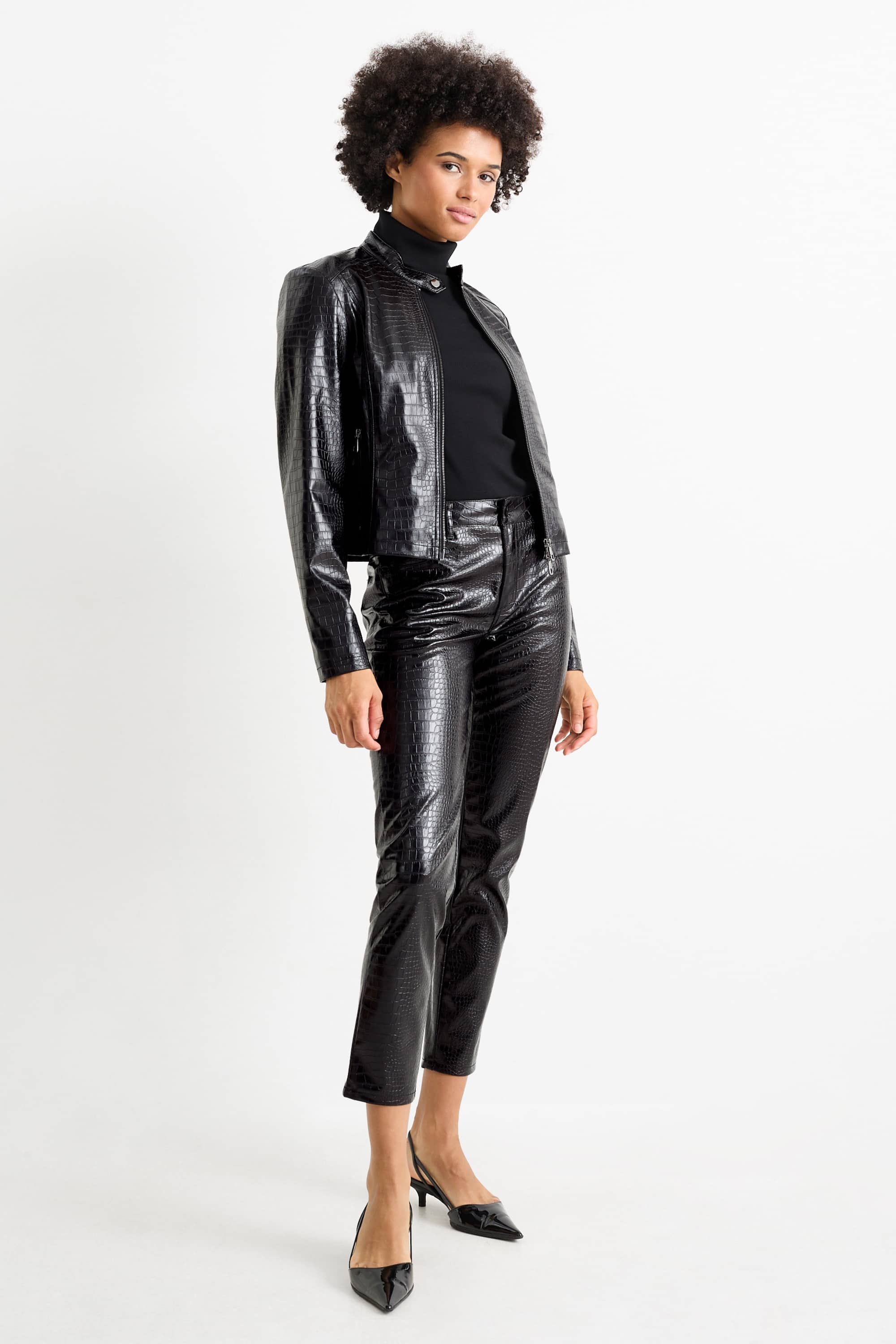 Trousers - mid-rise waist - slim fit - faux leather black